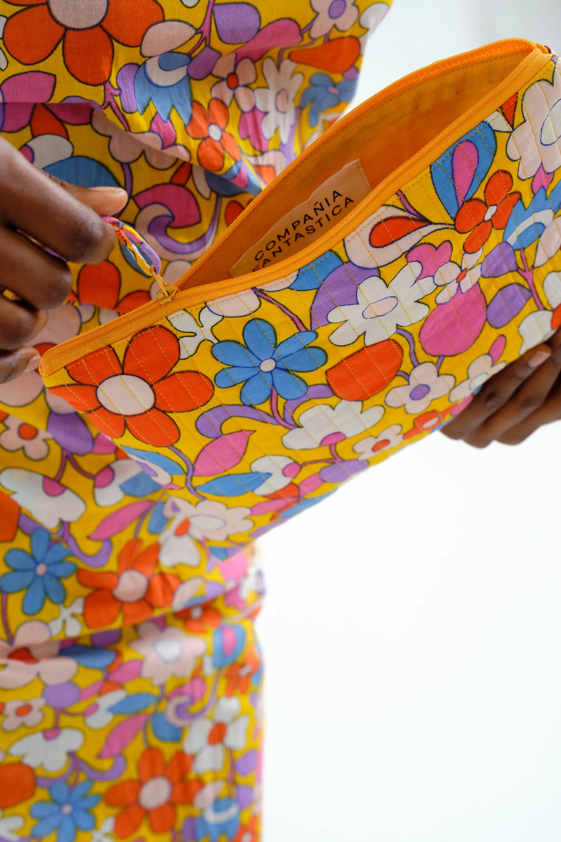 Bolso con estampado Bloom - Image 3