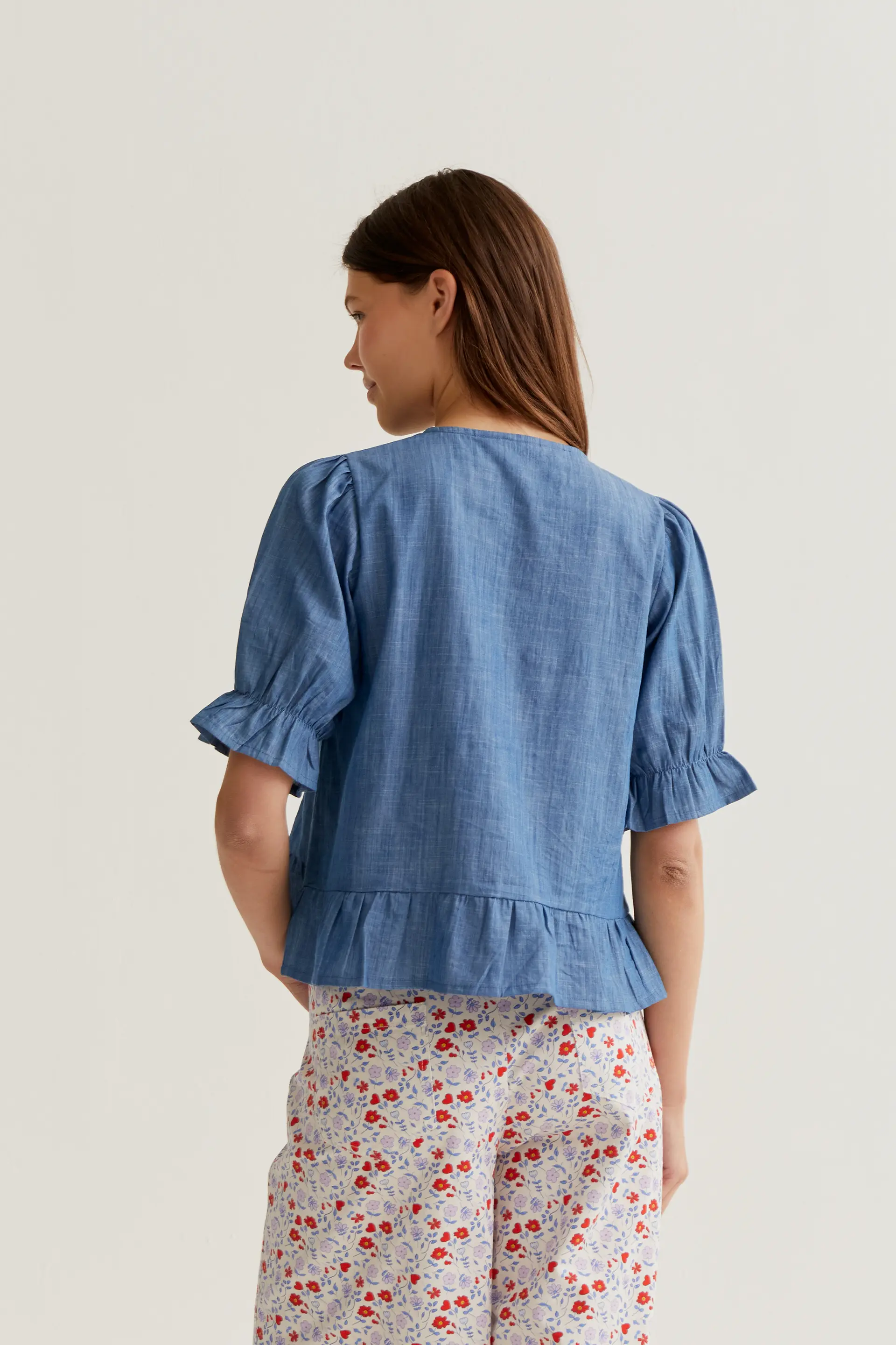 Camisa 100% algodón chambray azul claro. - Image 3