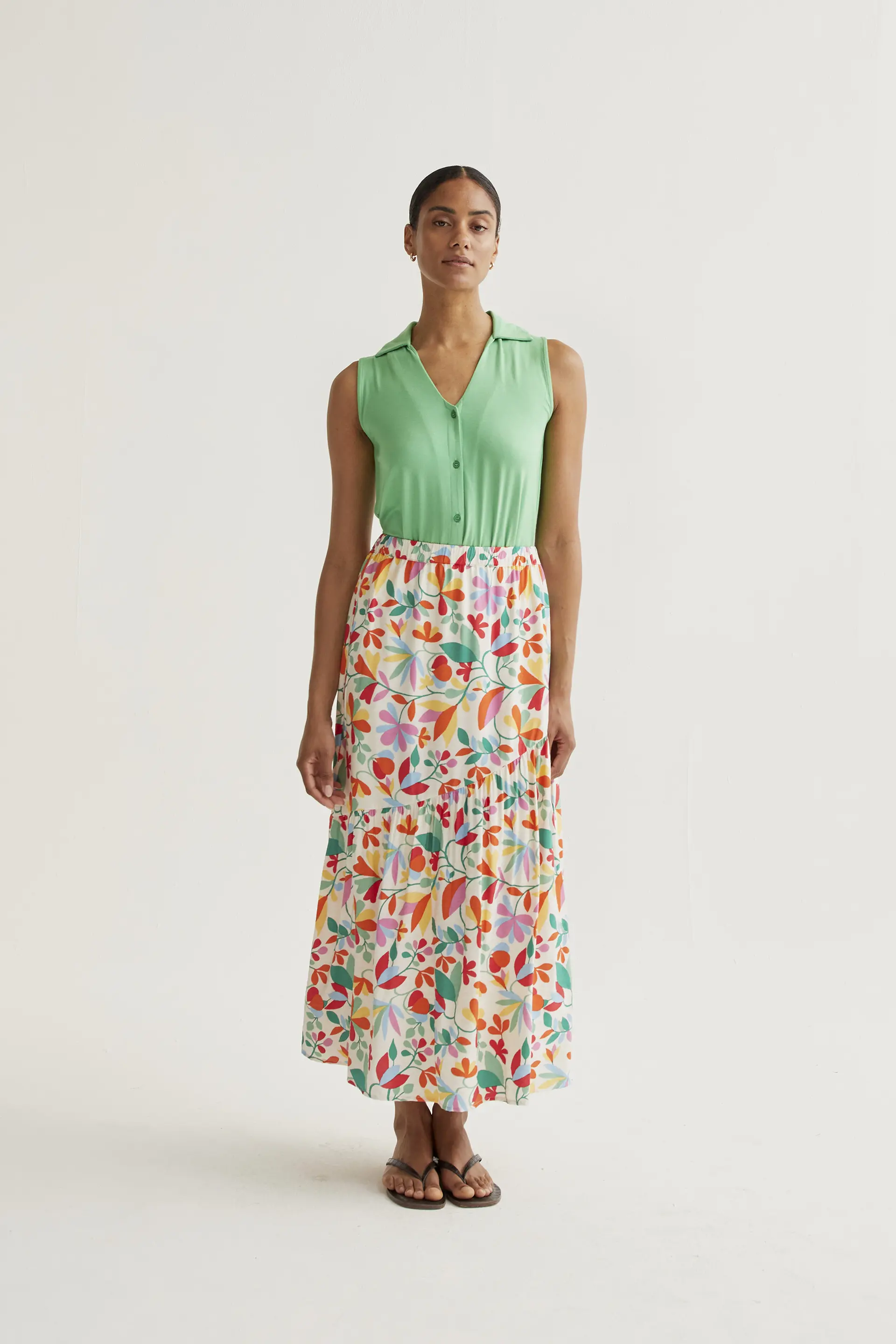 Camisa básica verde - Image 4