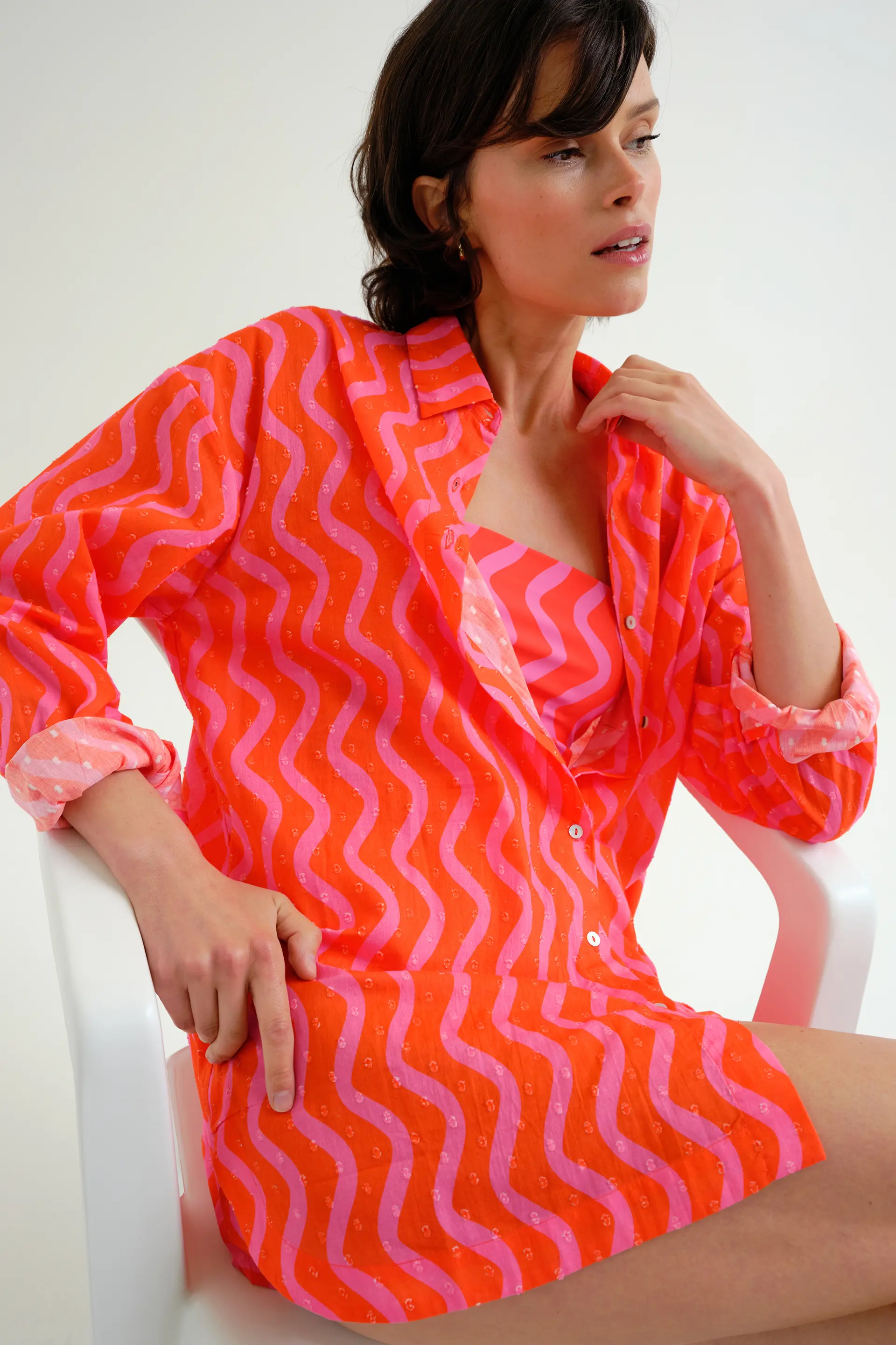 Camisa playera con estampado Wave Red & Pink - Image 5
