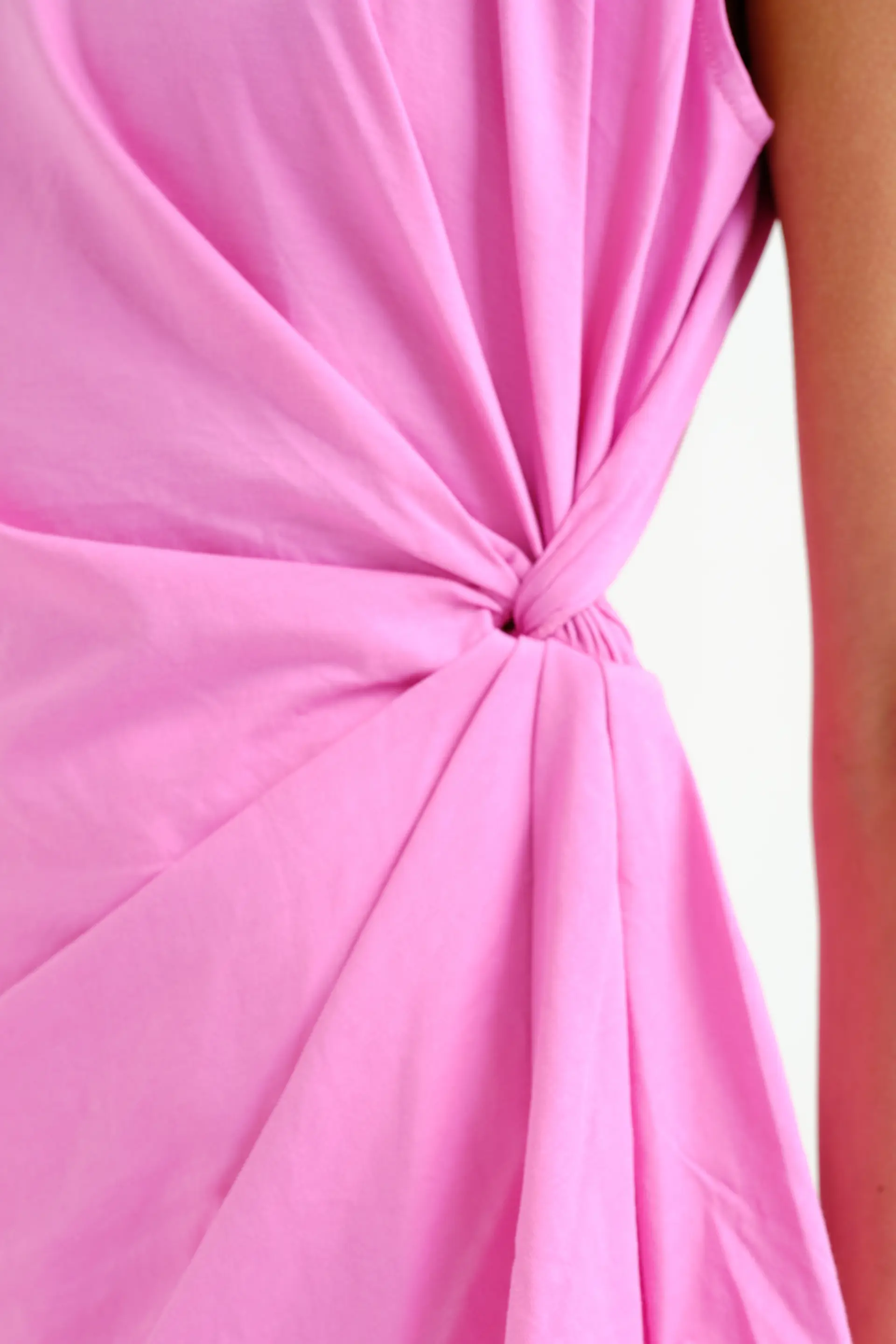 Camisa rosa 100% algodón con detalle drapeado - Image 4