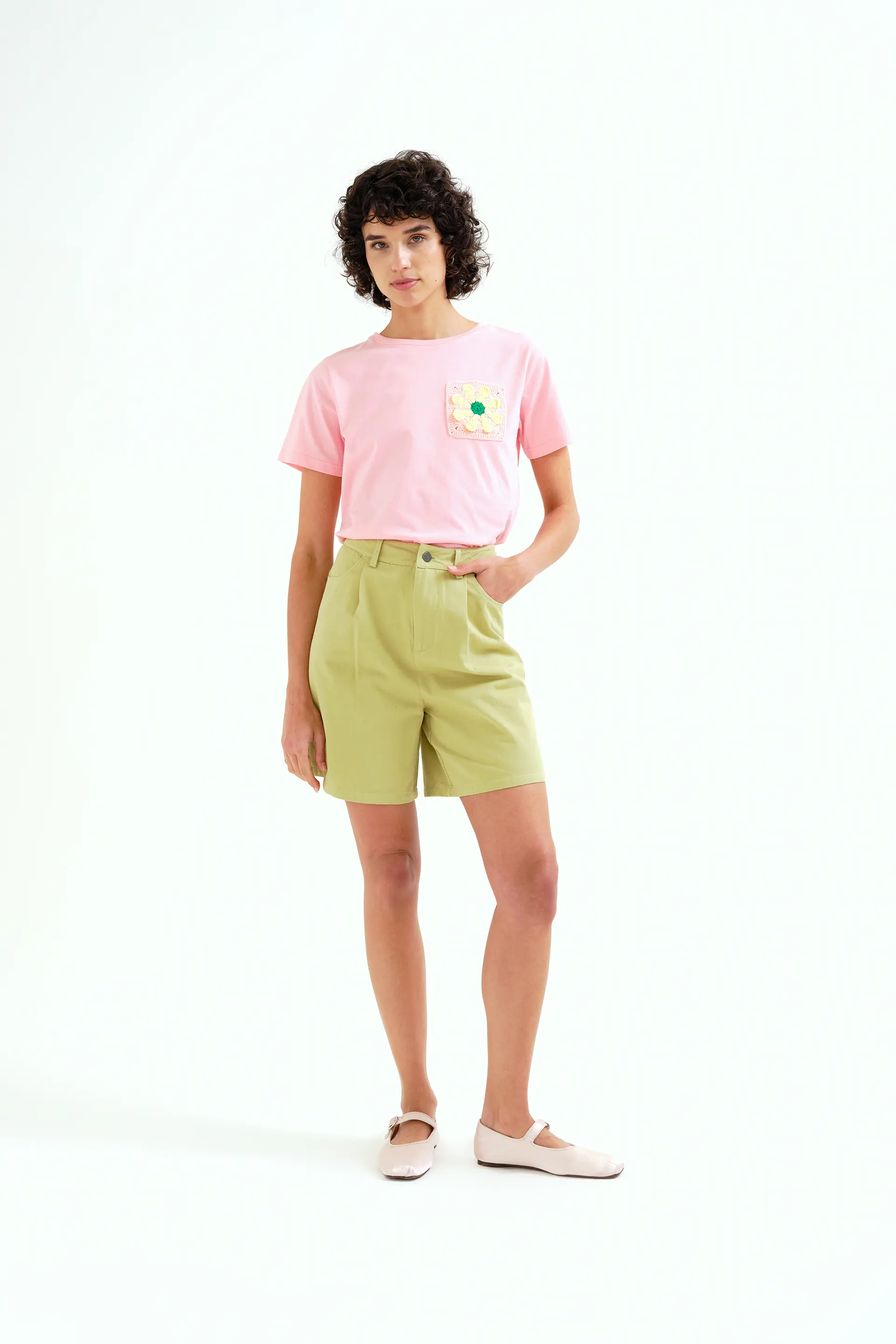 Camiseta 100% algodón con girasol bordado - Image 5