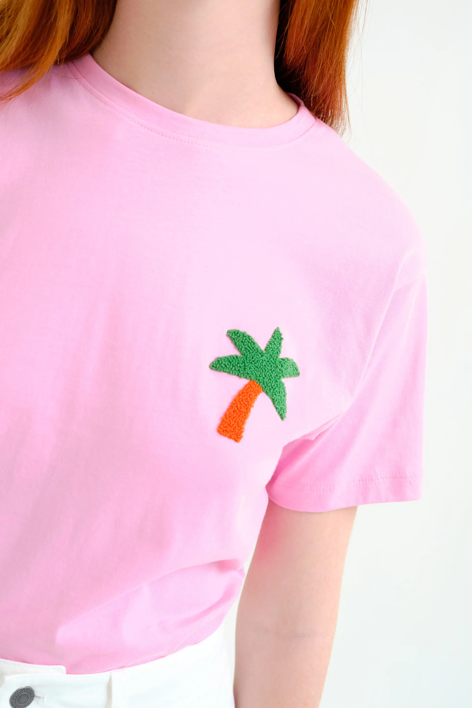 Camiseta con bordado de palmera - Image 4