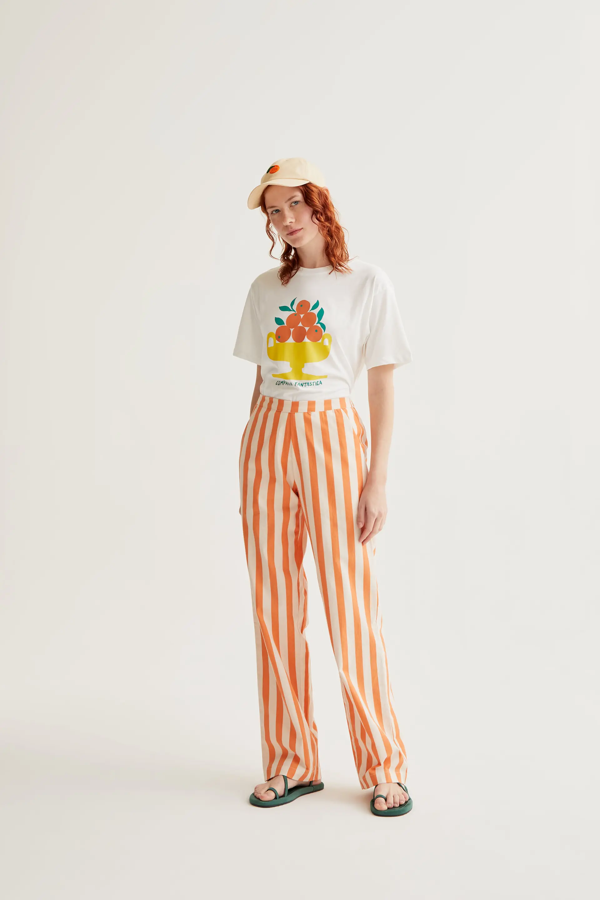 Camiseta con estampado Compañía Fantástica - Image 5