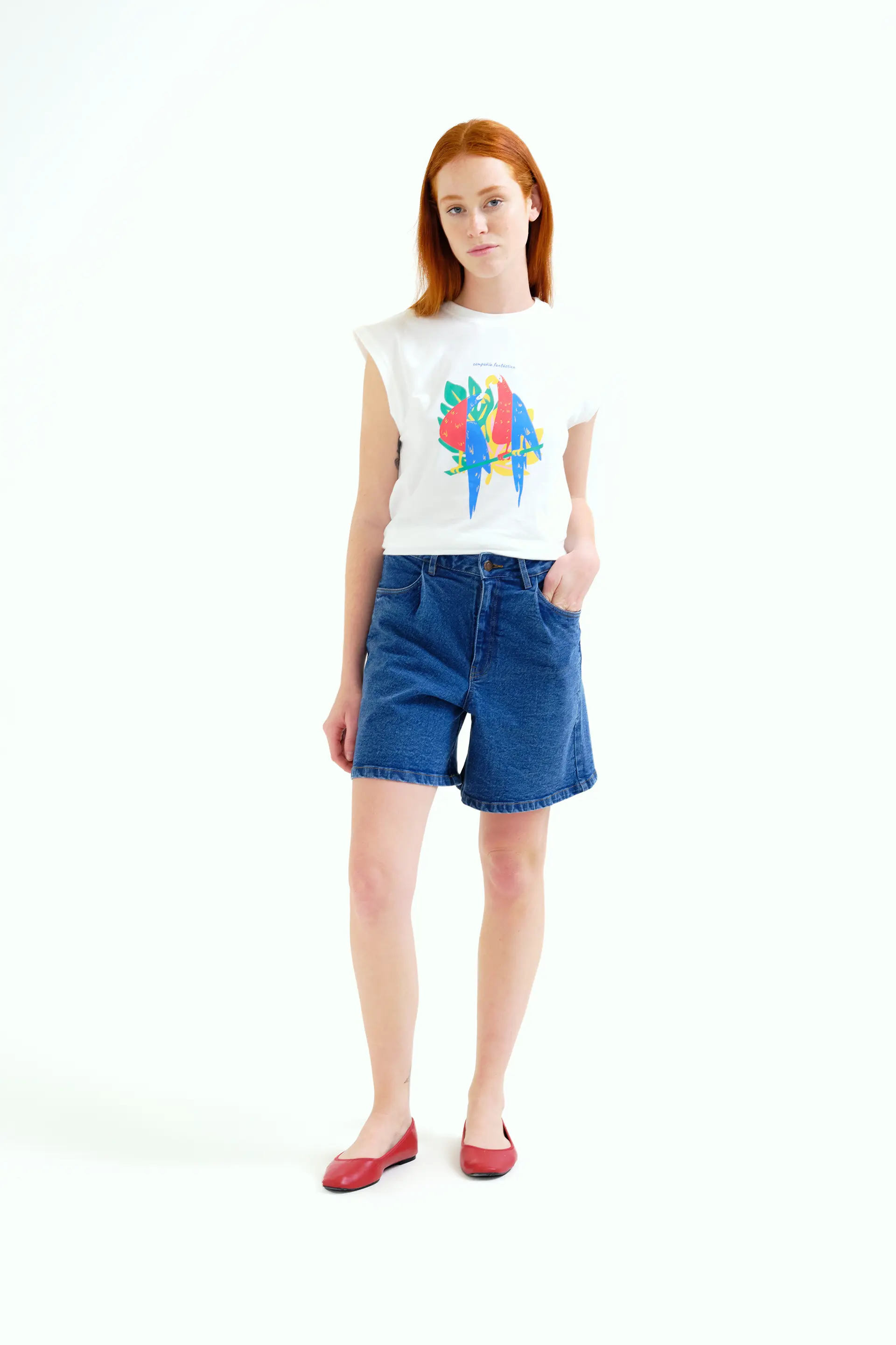 Camiseta con estampado de Guacamayas "Compañía Fantástica" - Image 5