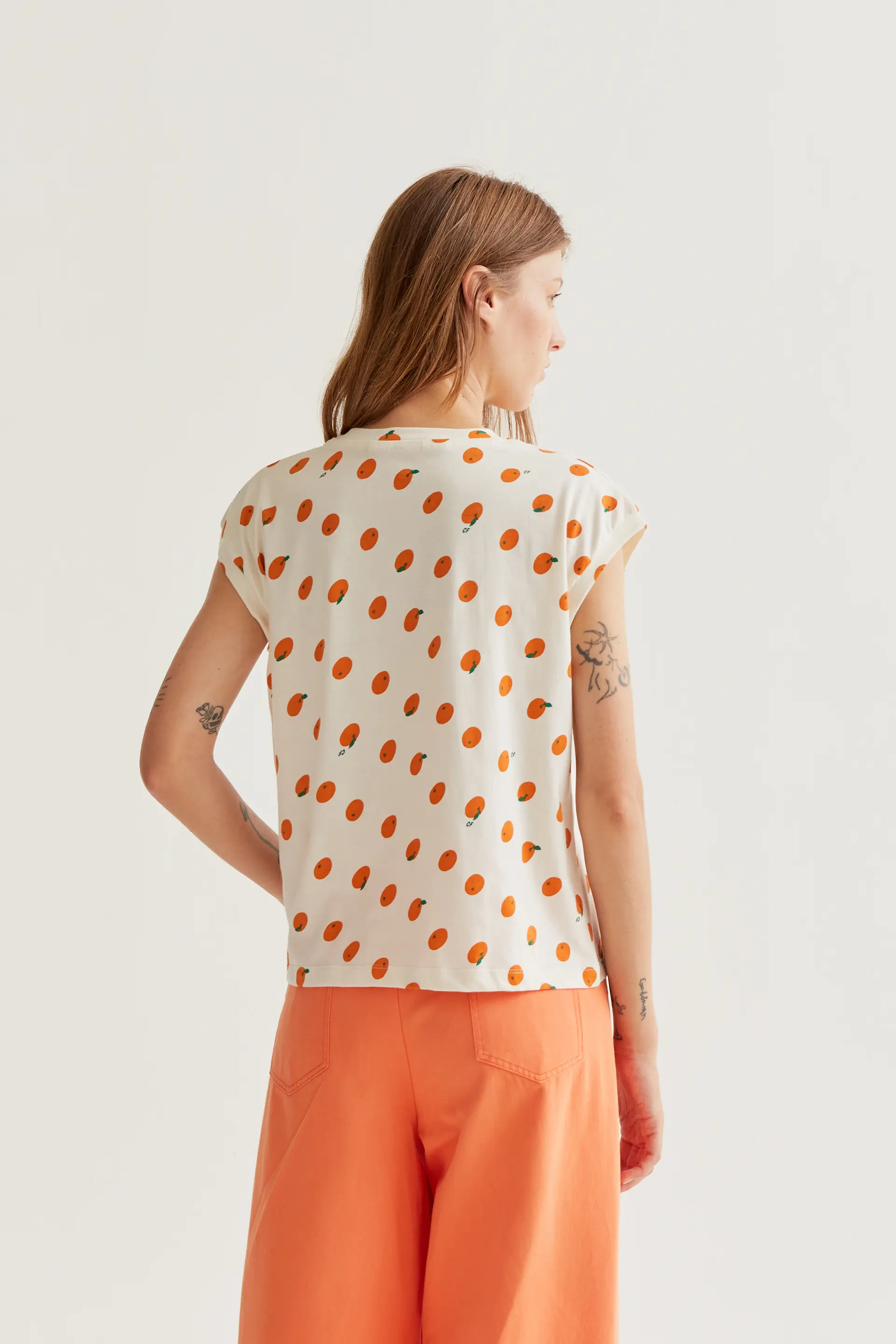Camiseta con estampado de naranjas - Image 3
