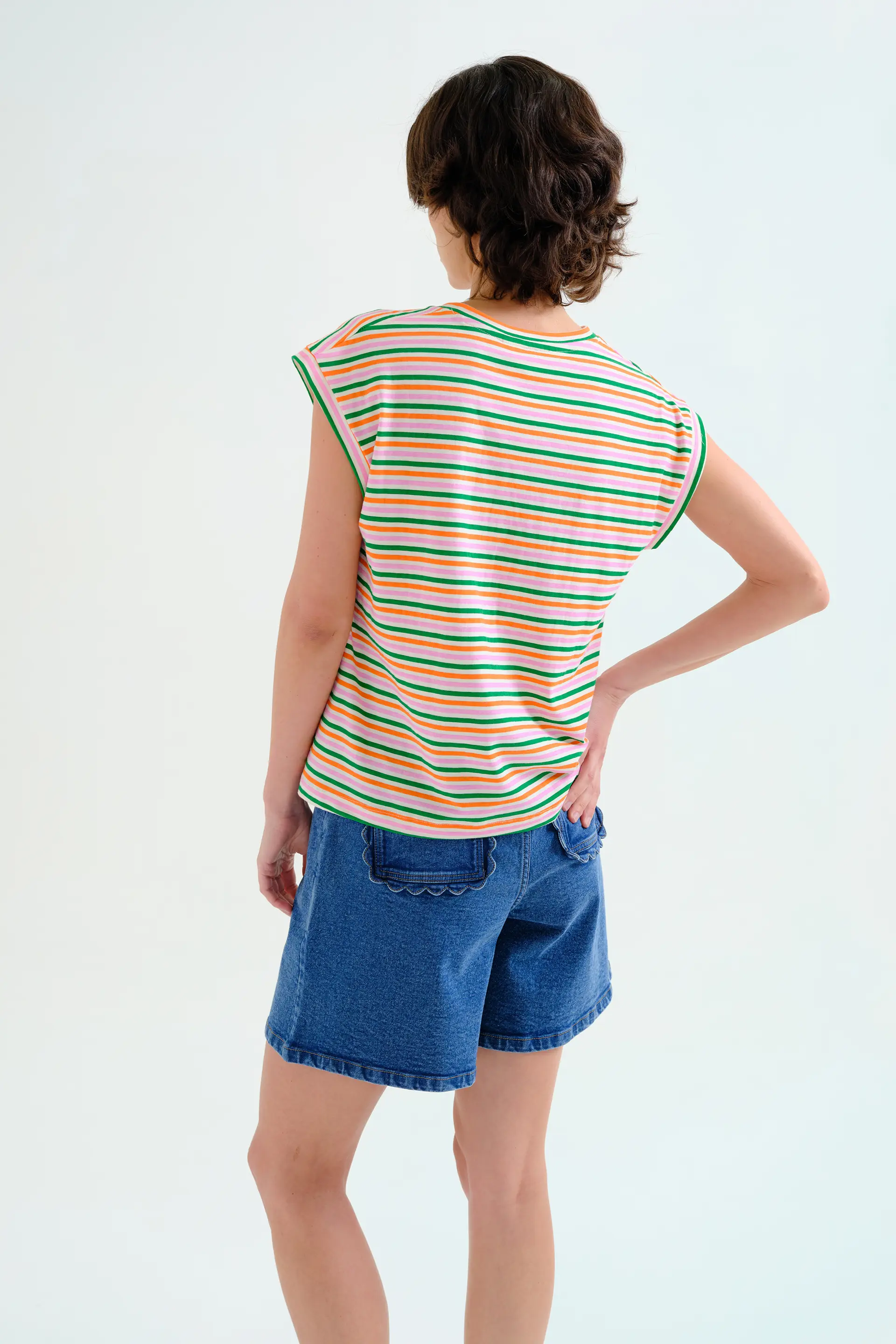 Camiseta con estampado de raya especial multicolor - Image 3