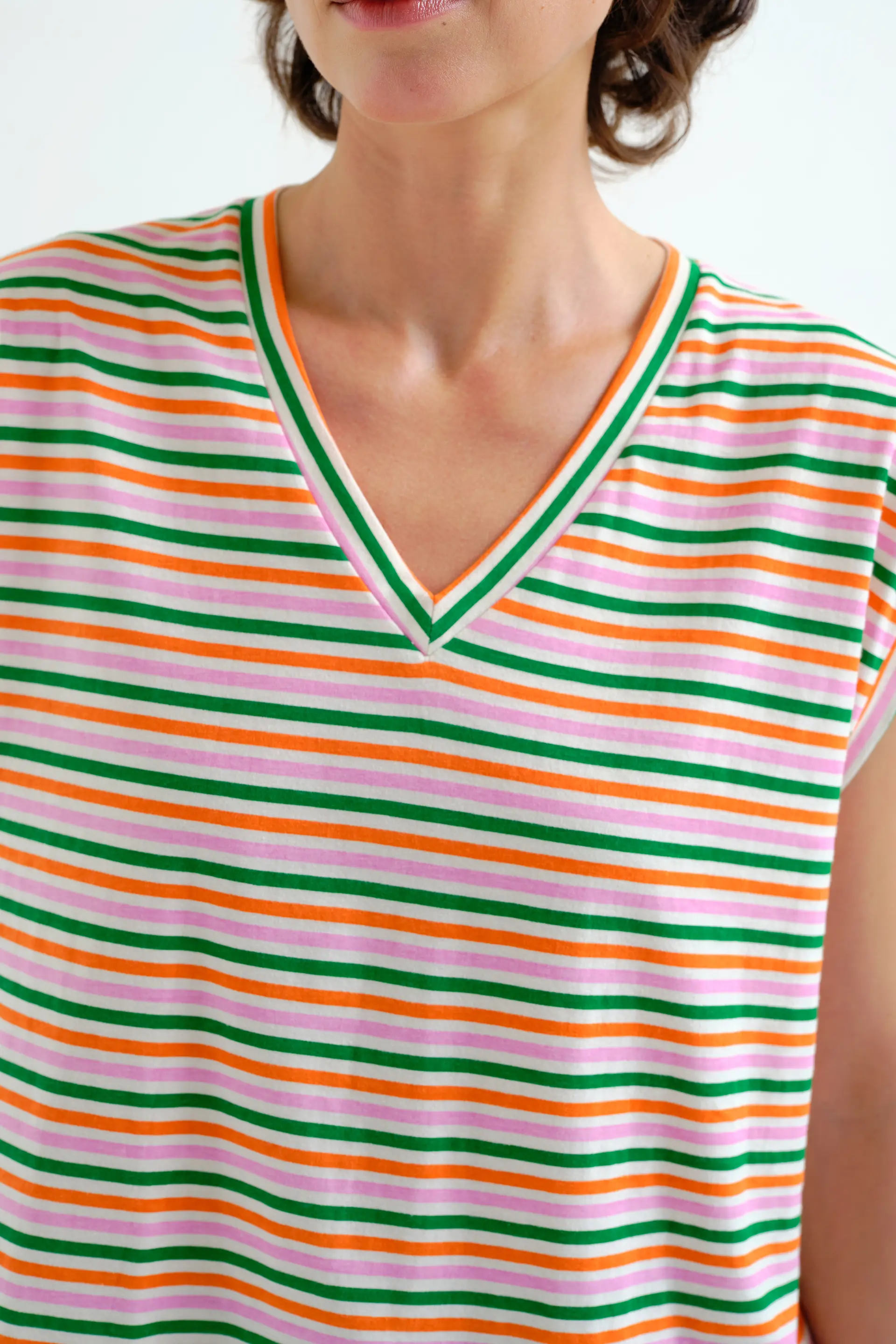 Camiseta con estampado de raya especial multicolor - Image 4
