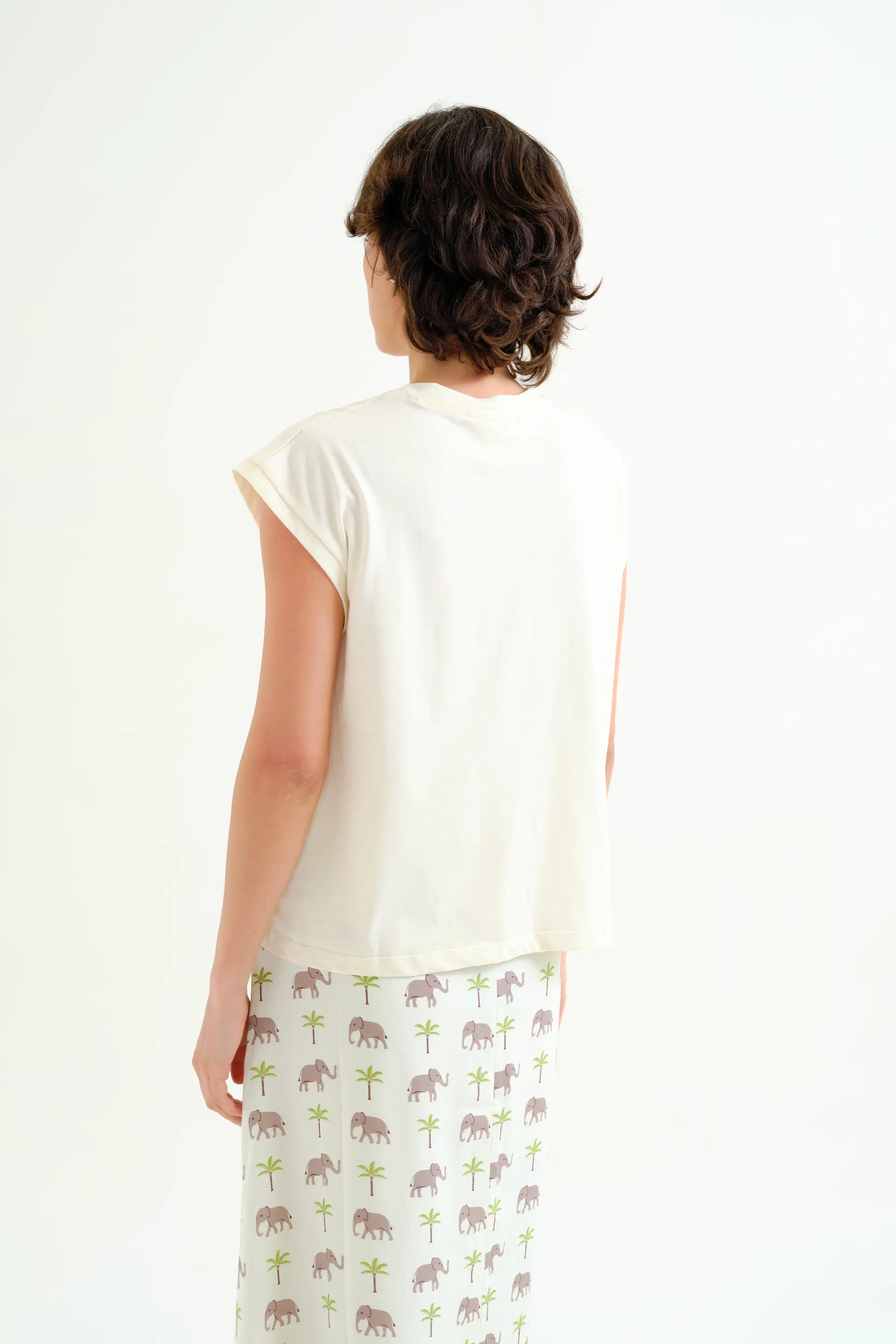 Camiseta con estampado Elefante y Palmera - Image 3