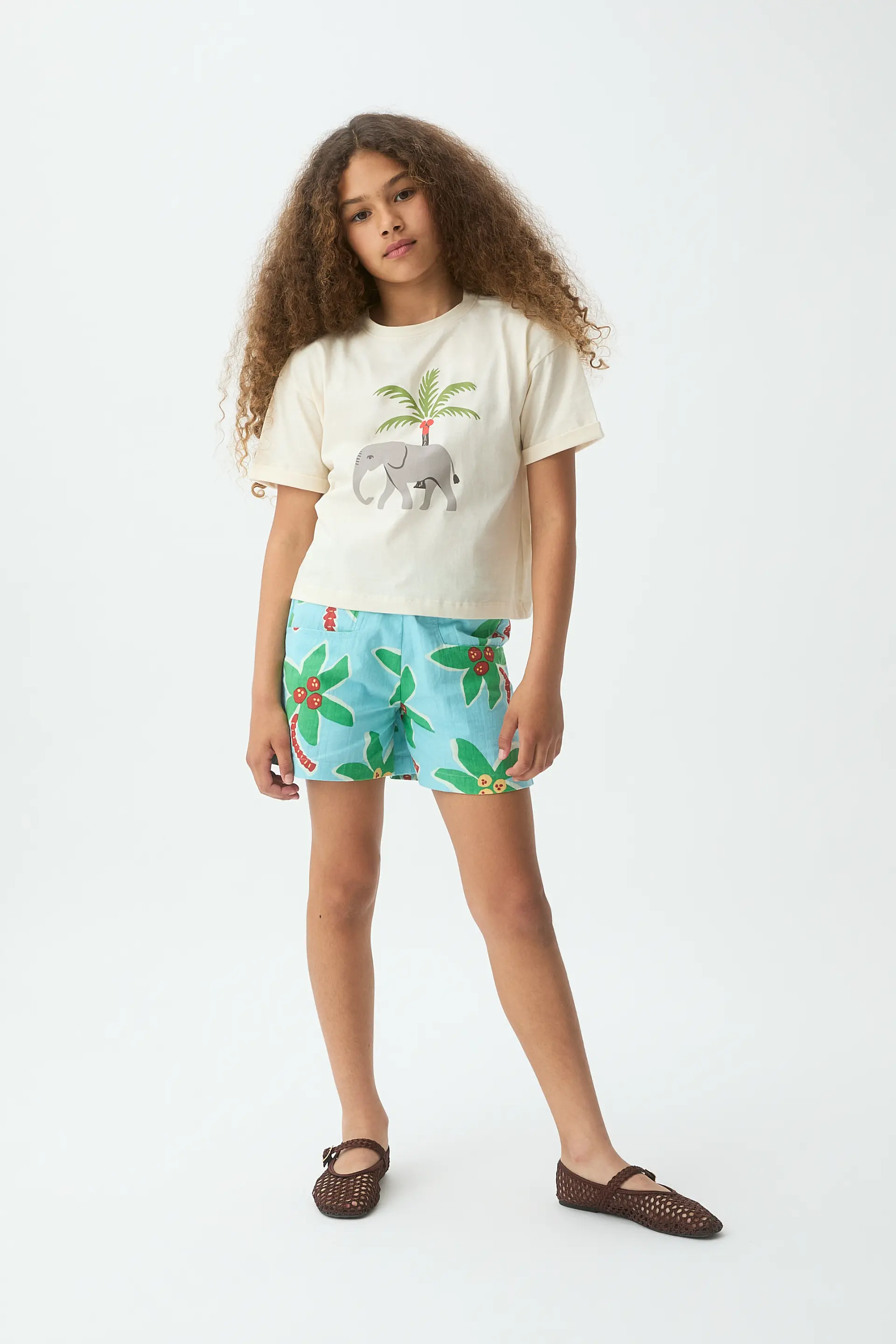 Camiseta de niña 100% algodón con estampado de Elefante y Palmera