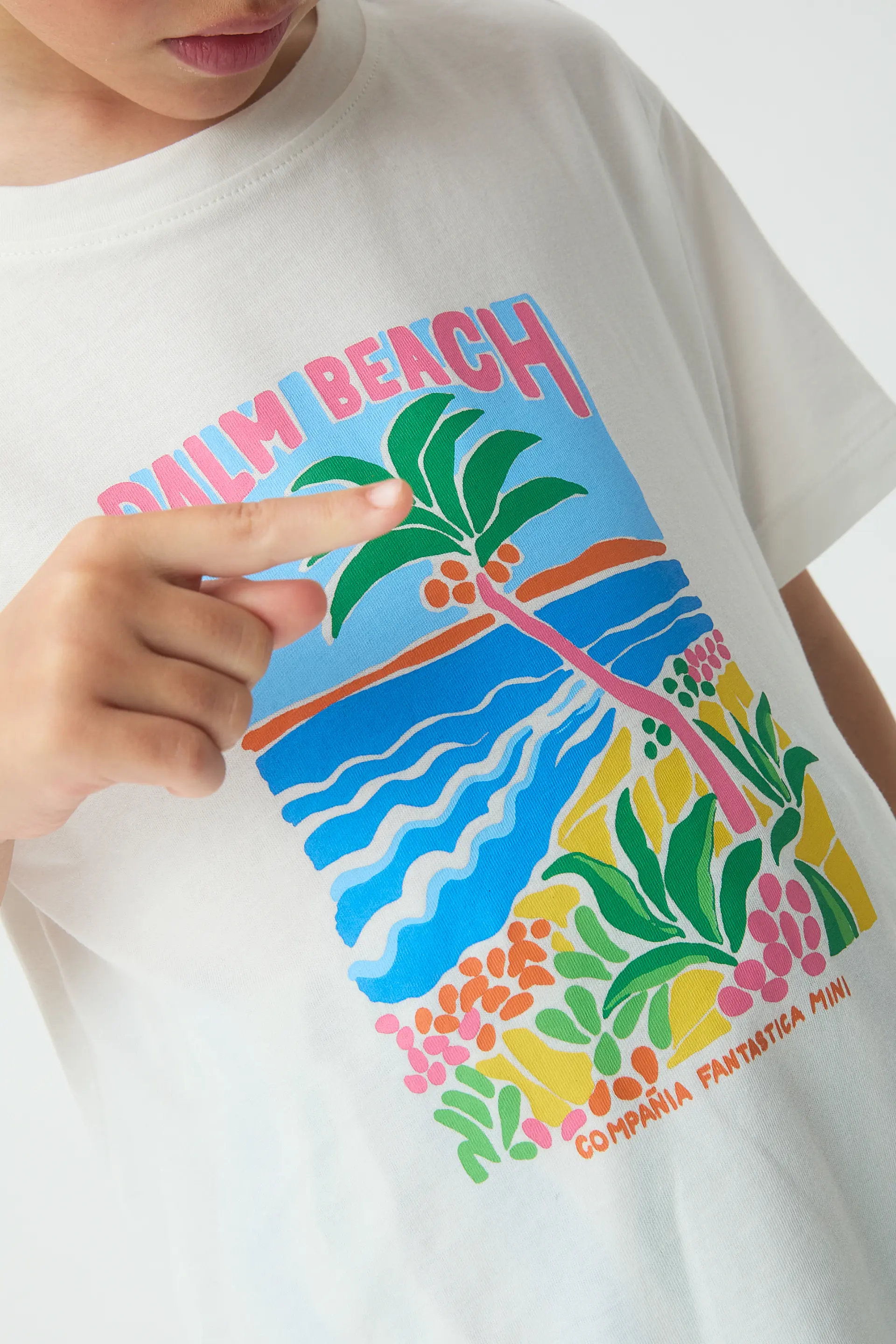 Camiseta de niña 100% algodón con estampado Palm Beach - Image 3