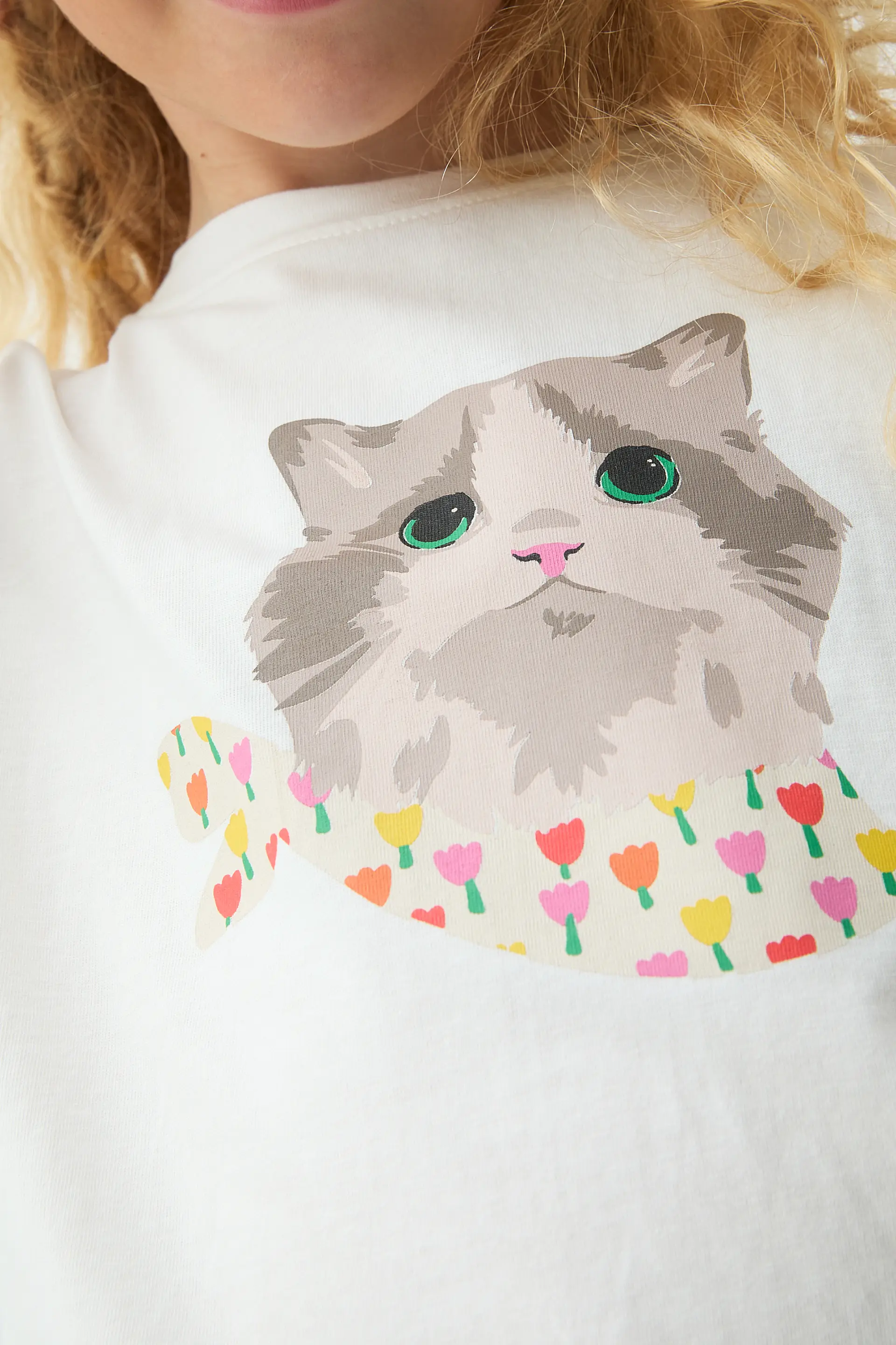 Camiseta de niña con estampado de Gatito - Image 3