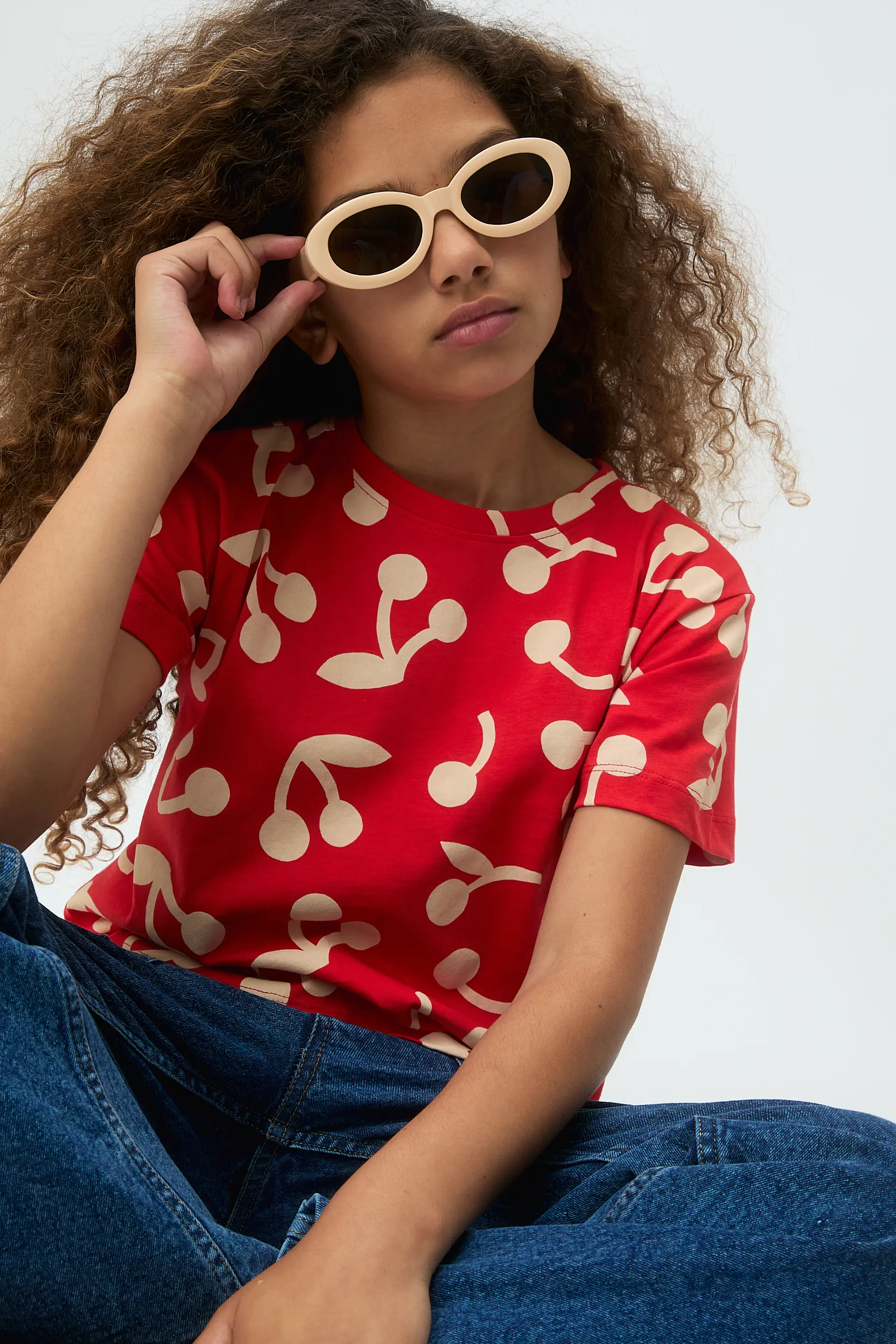 Camiseta de niña con estampado de Guinda - Image 4