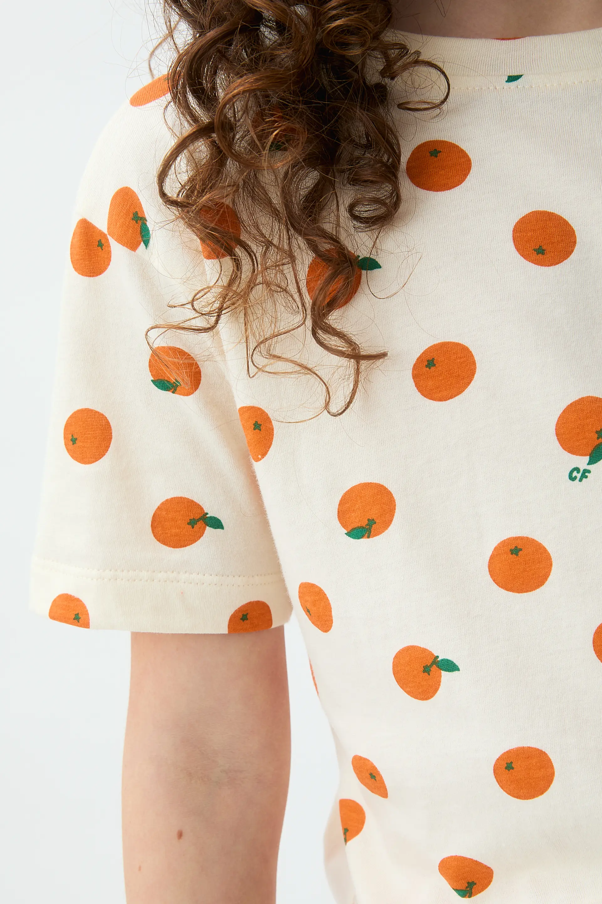 Camiseta de niña con estampado de naranjas - Image 3