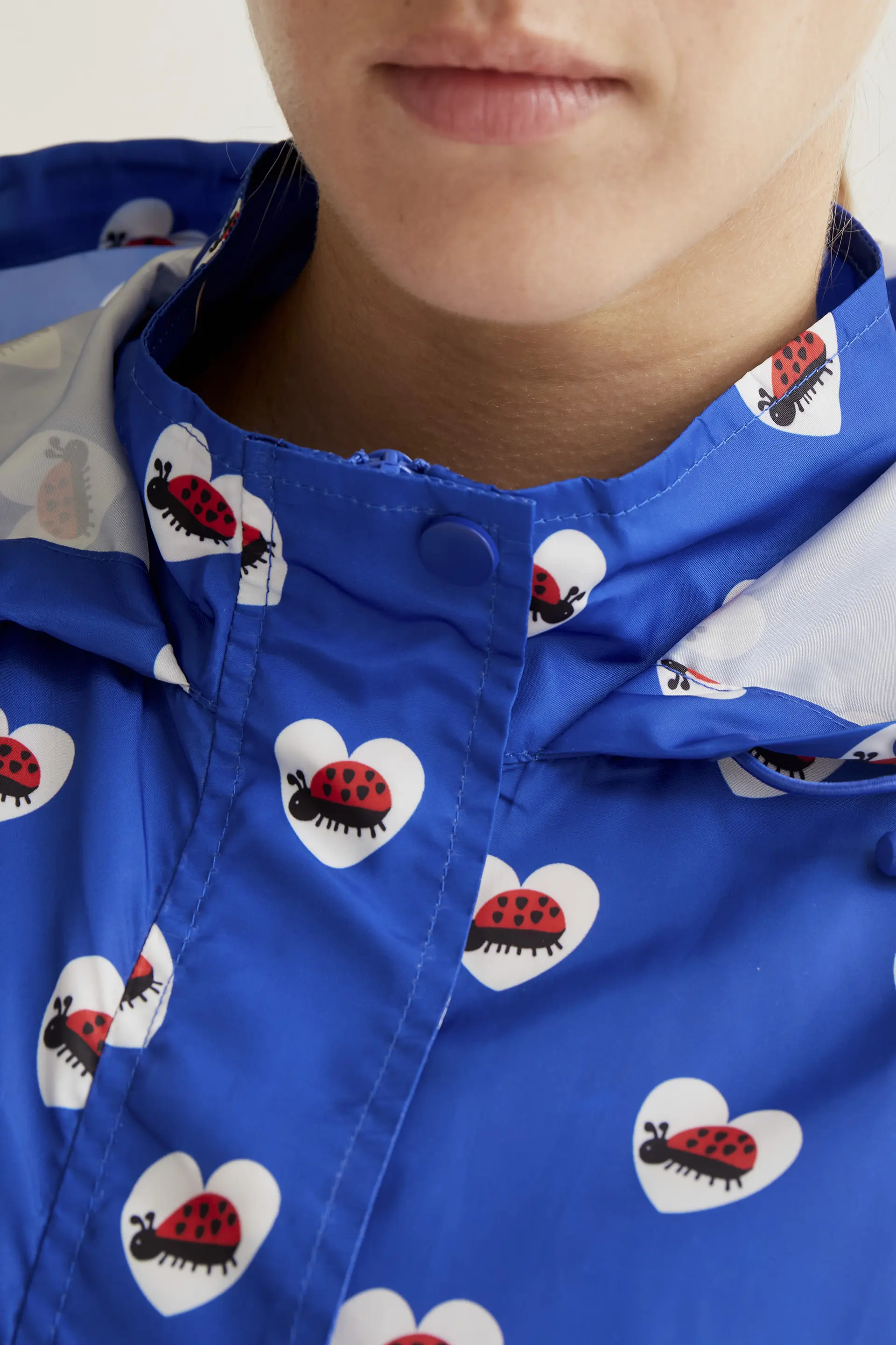 Chaqueta con estampado Coccinella - Image 4