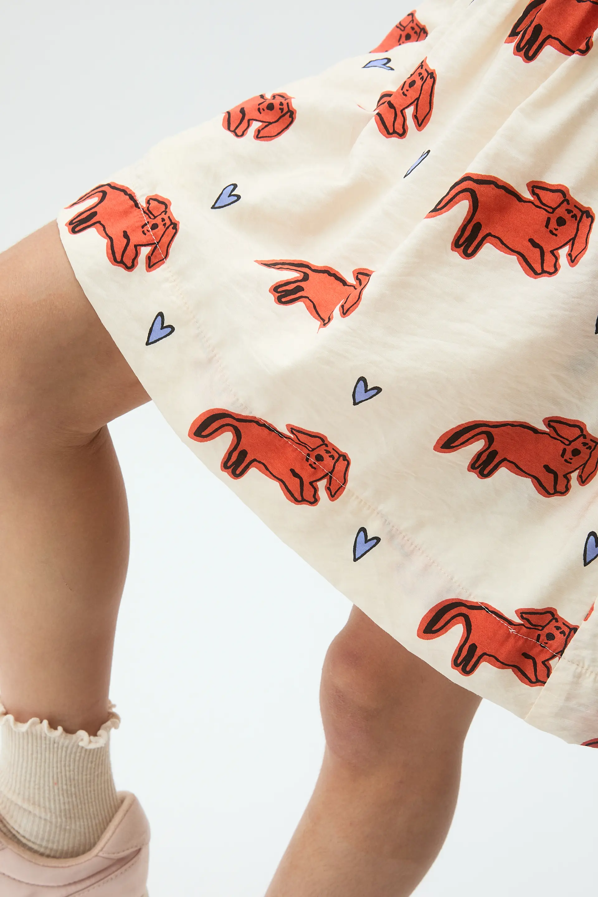 Falda corta de niña con estampado Tochi - Image 3