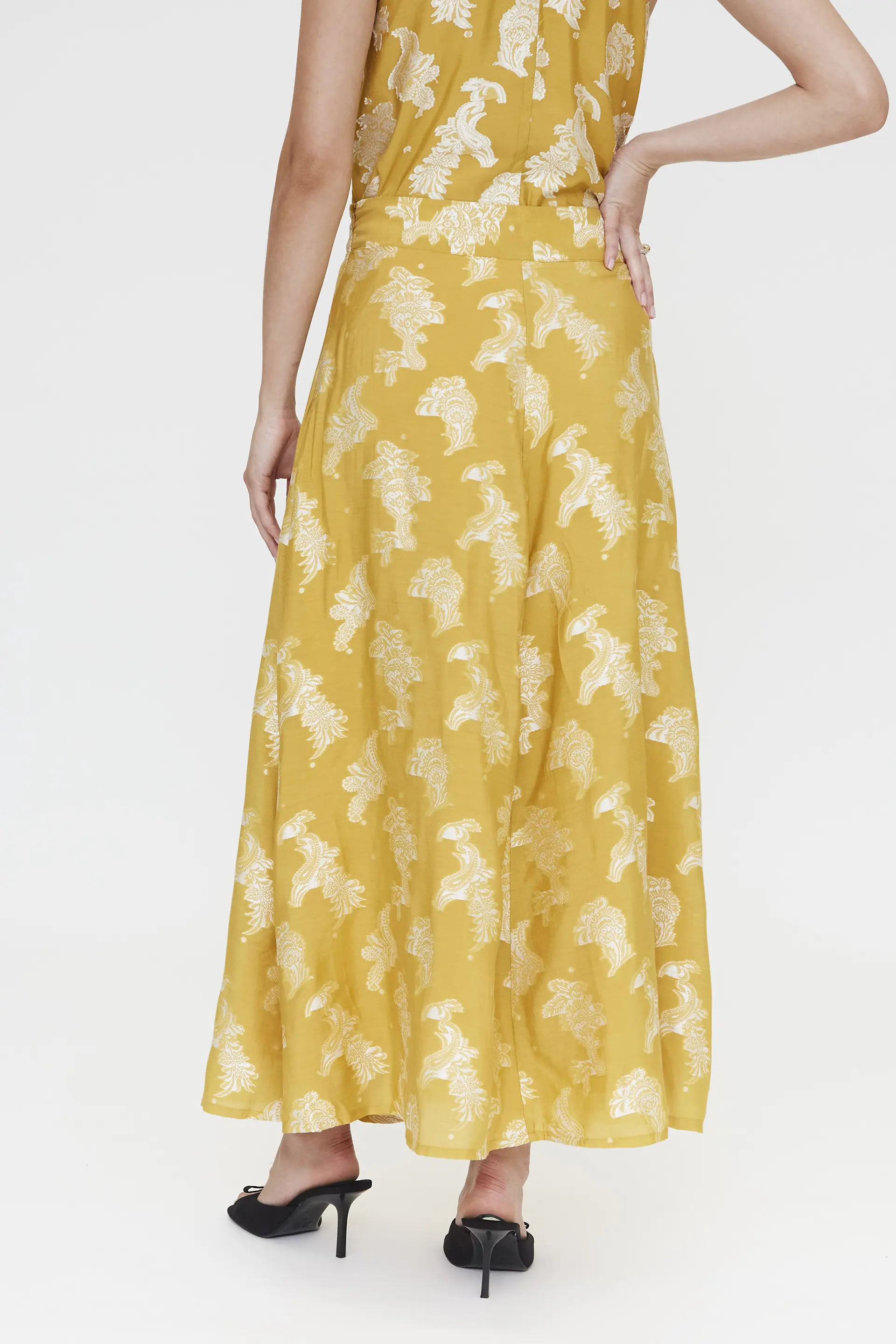 Falda larga con estampado amarillo - Image 3