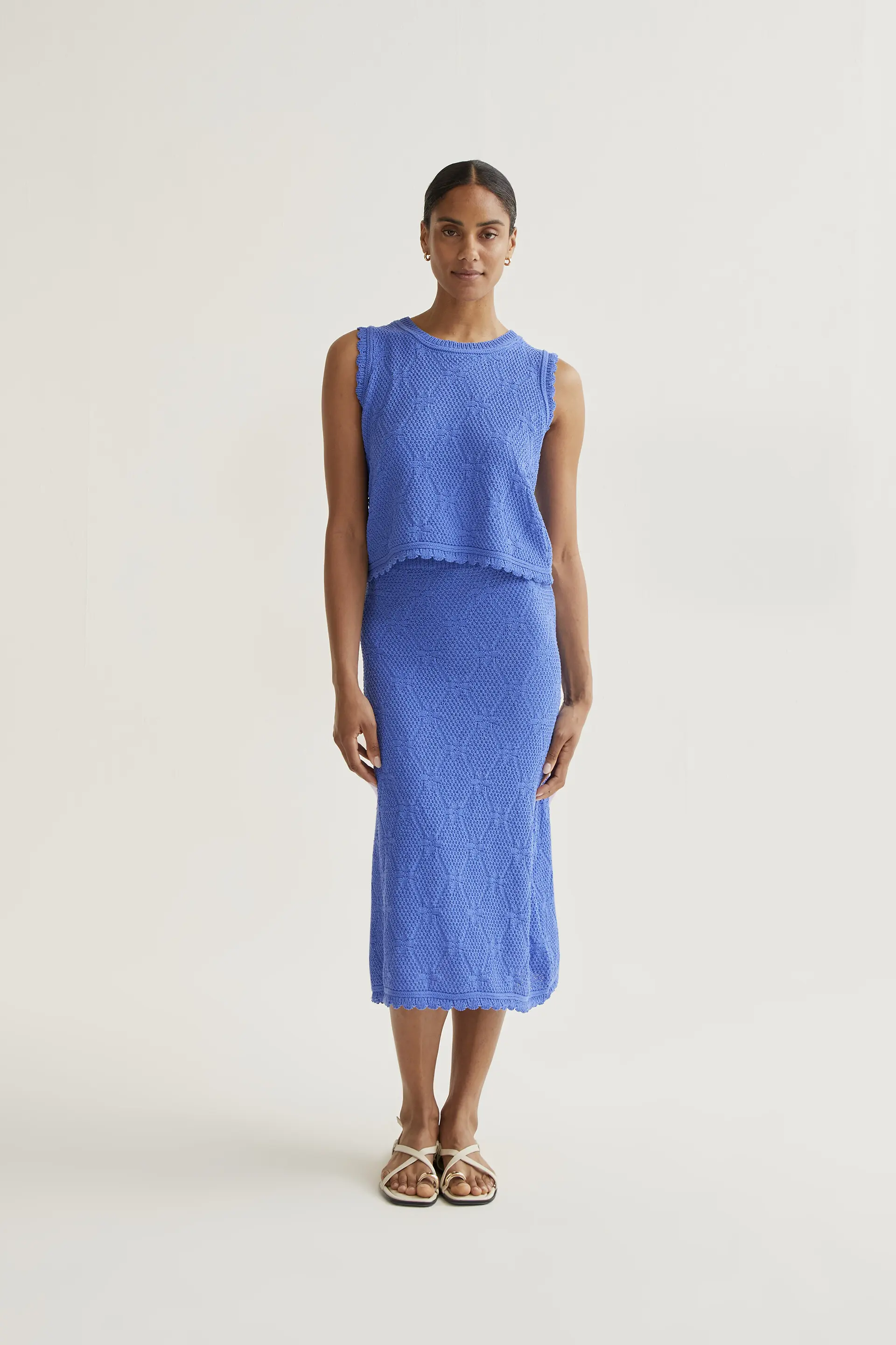 Falda midi con bordado encadenado azul - Image 5