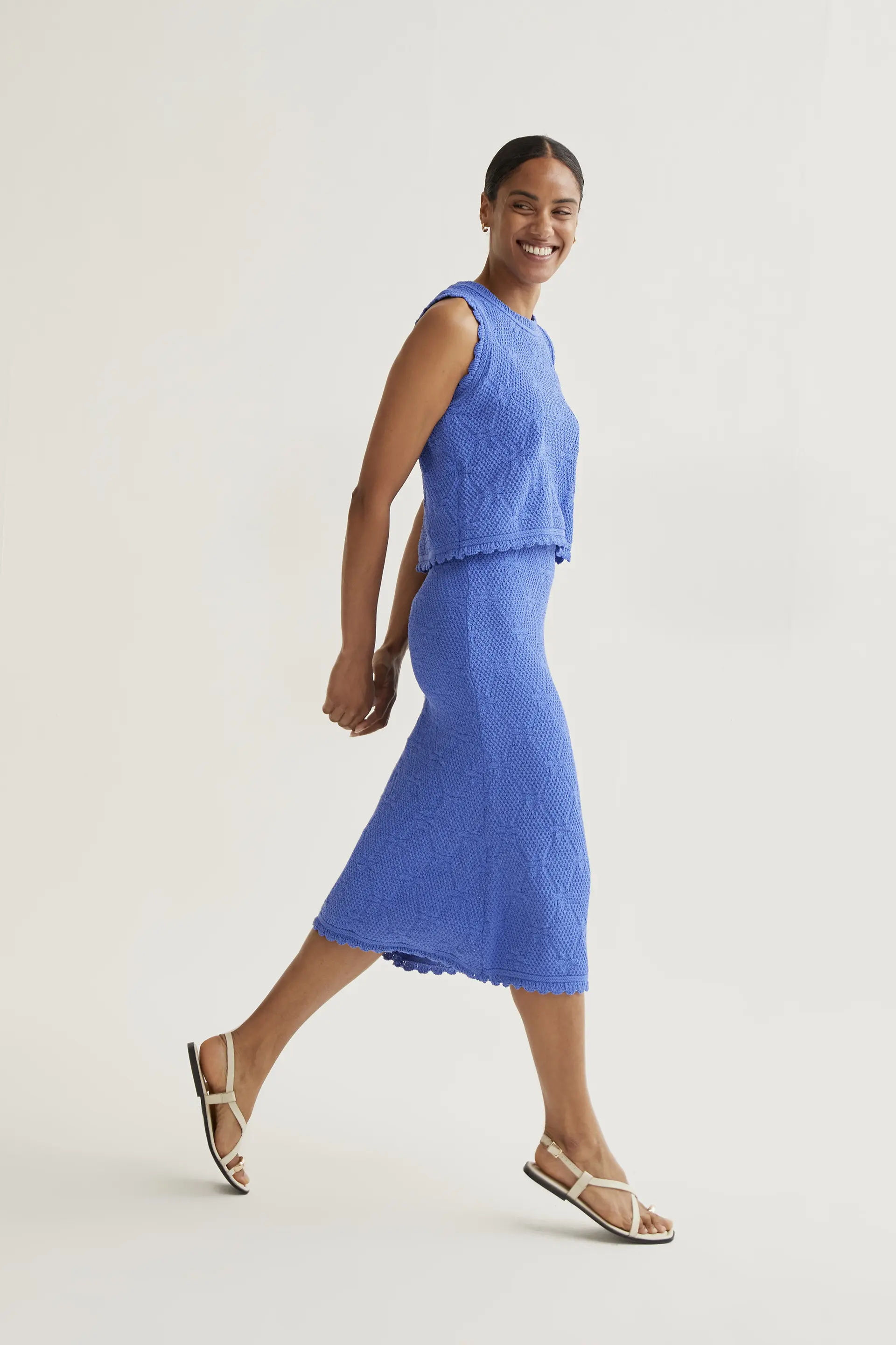 Falda midi con bordado encadenado azul - Image 6