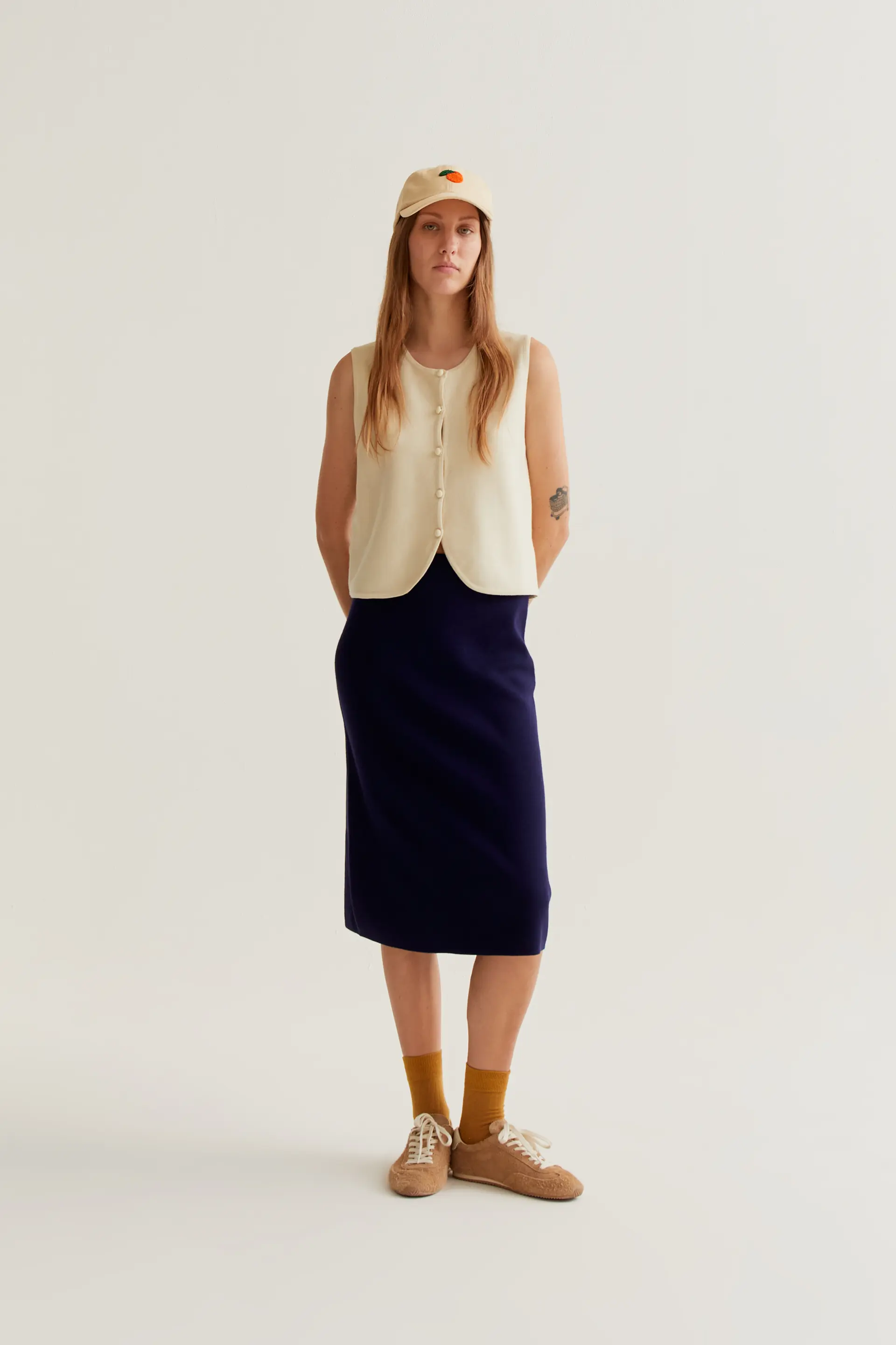 Falda midi punto azul marino - Image 4
