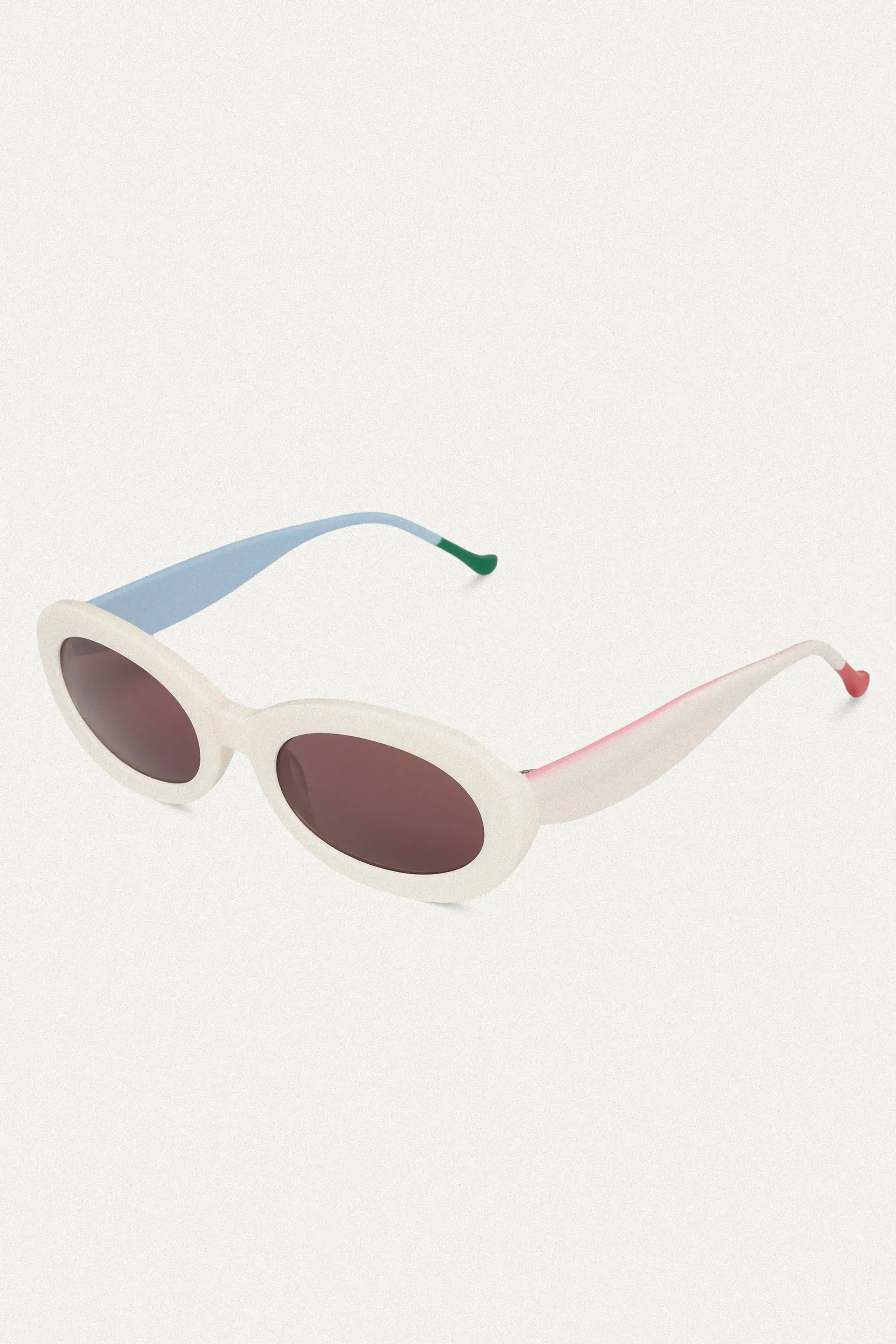 Gafas de sol blancas con punta de patillas multicolor verde y rojo - Image 4