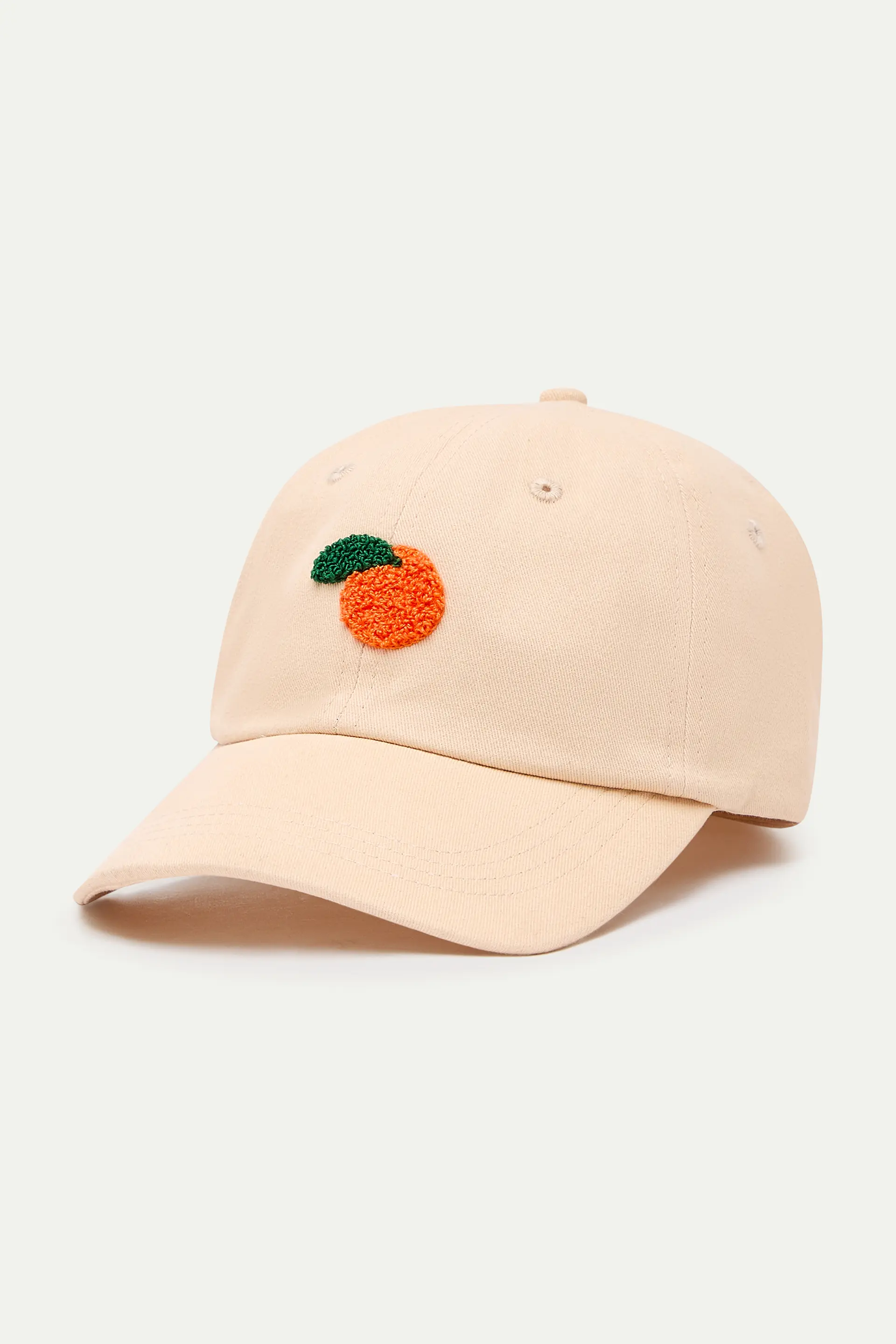 Gorra camel con bordado de naranja - Image 3