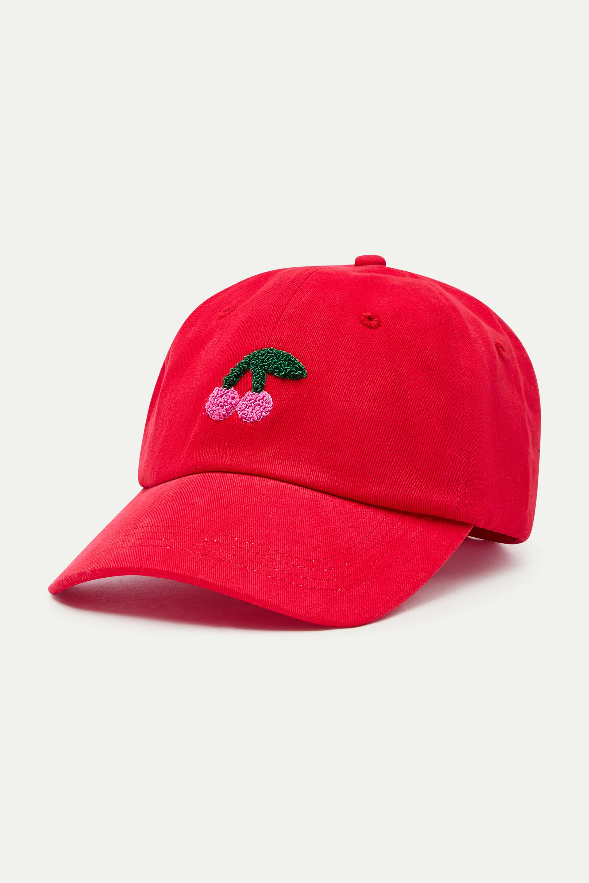 Gorra roja con bordado de cerezas - Image 4