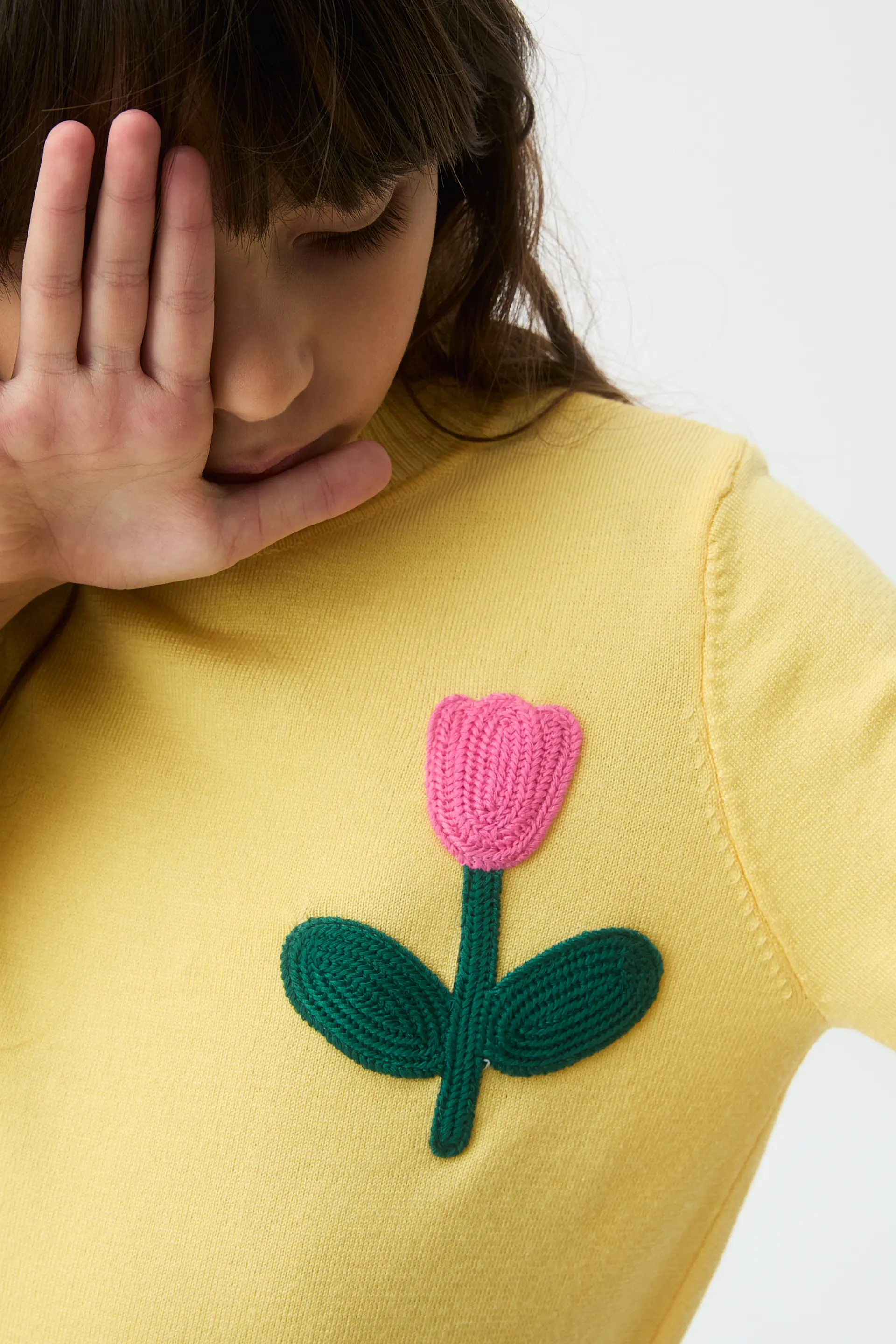 Jersey de niña punto con bordado de flor - Image 4