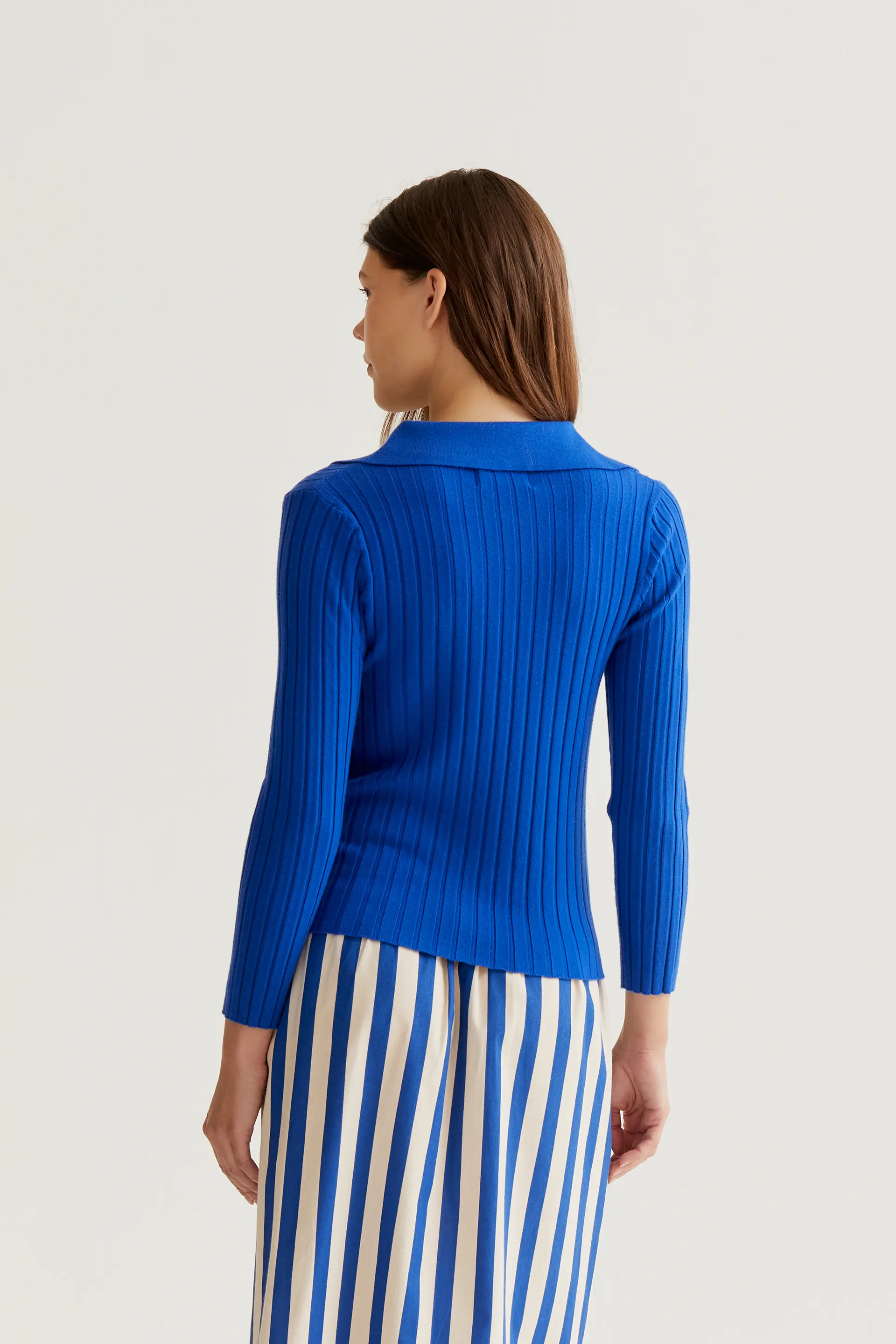 Jersey de punto azul - Image 3