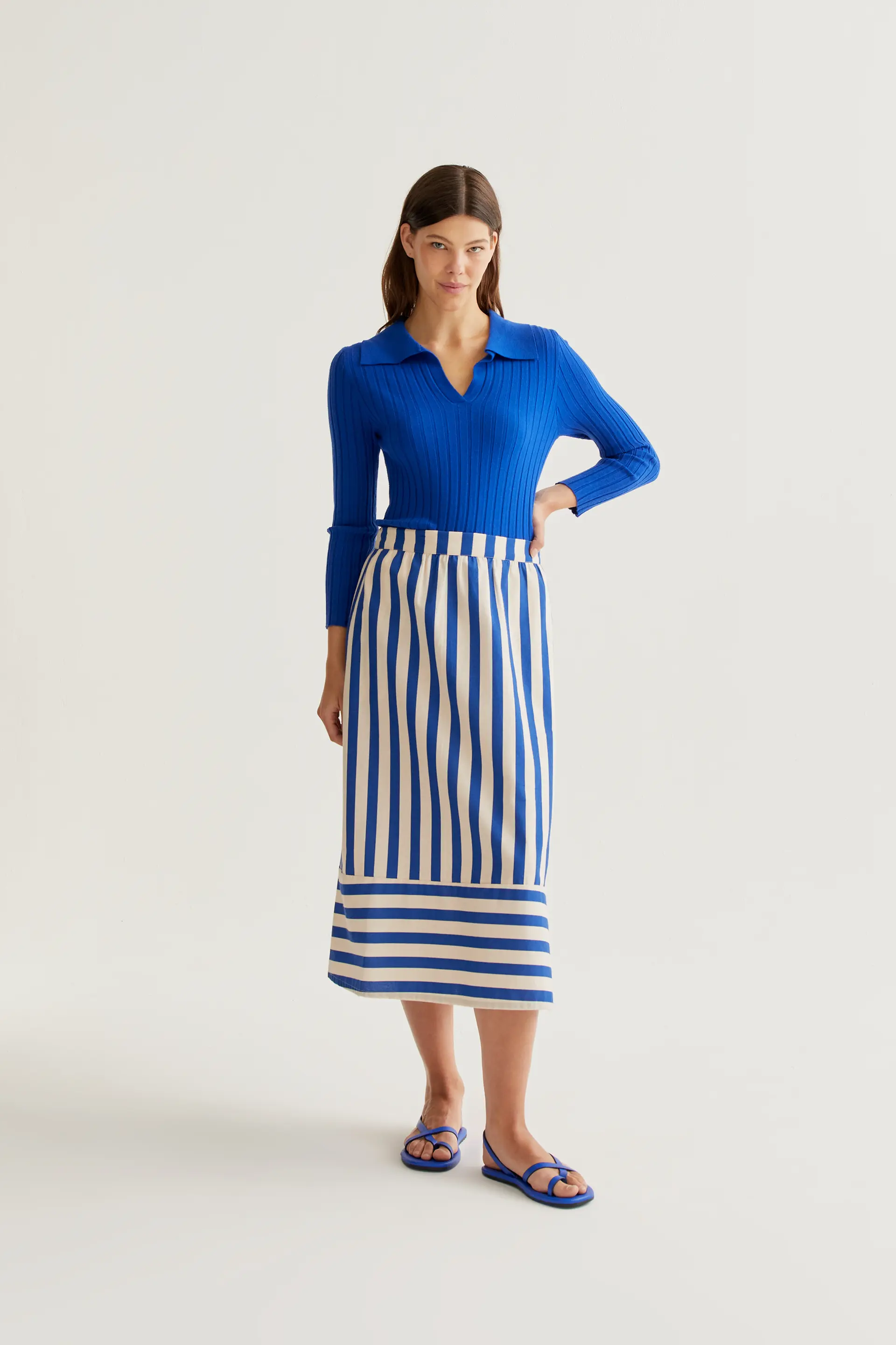 Jersey de punto azul - Image 5