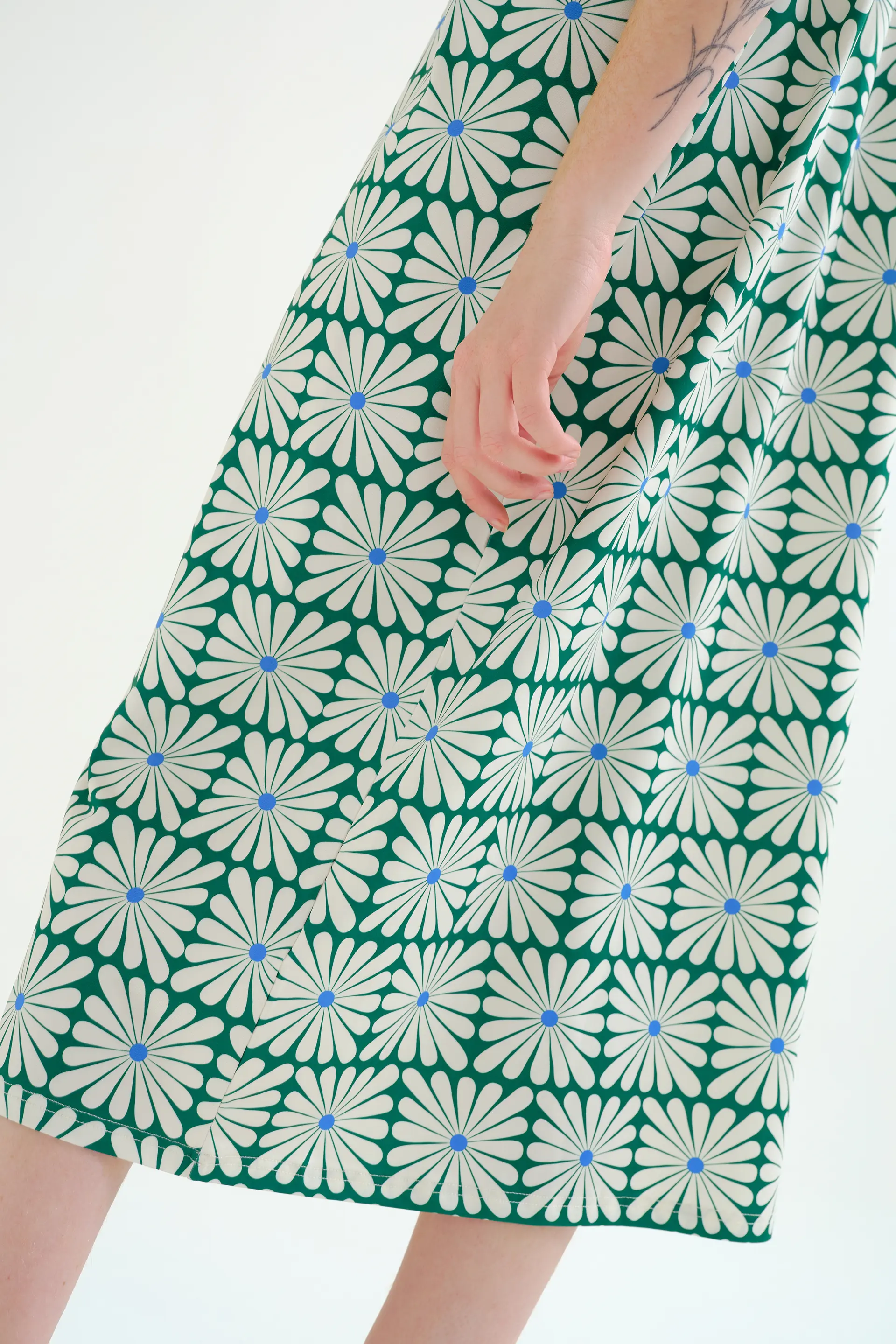 Kaftan largo con estampado Olive Flower Green - Image 4