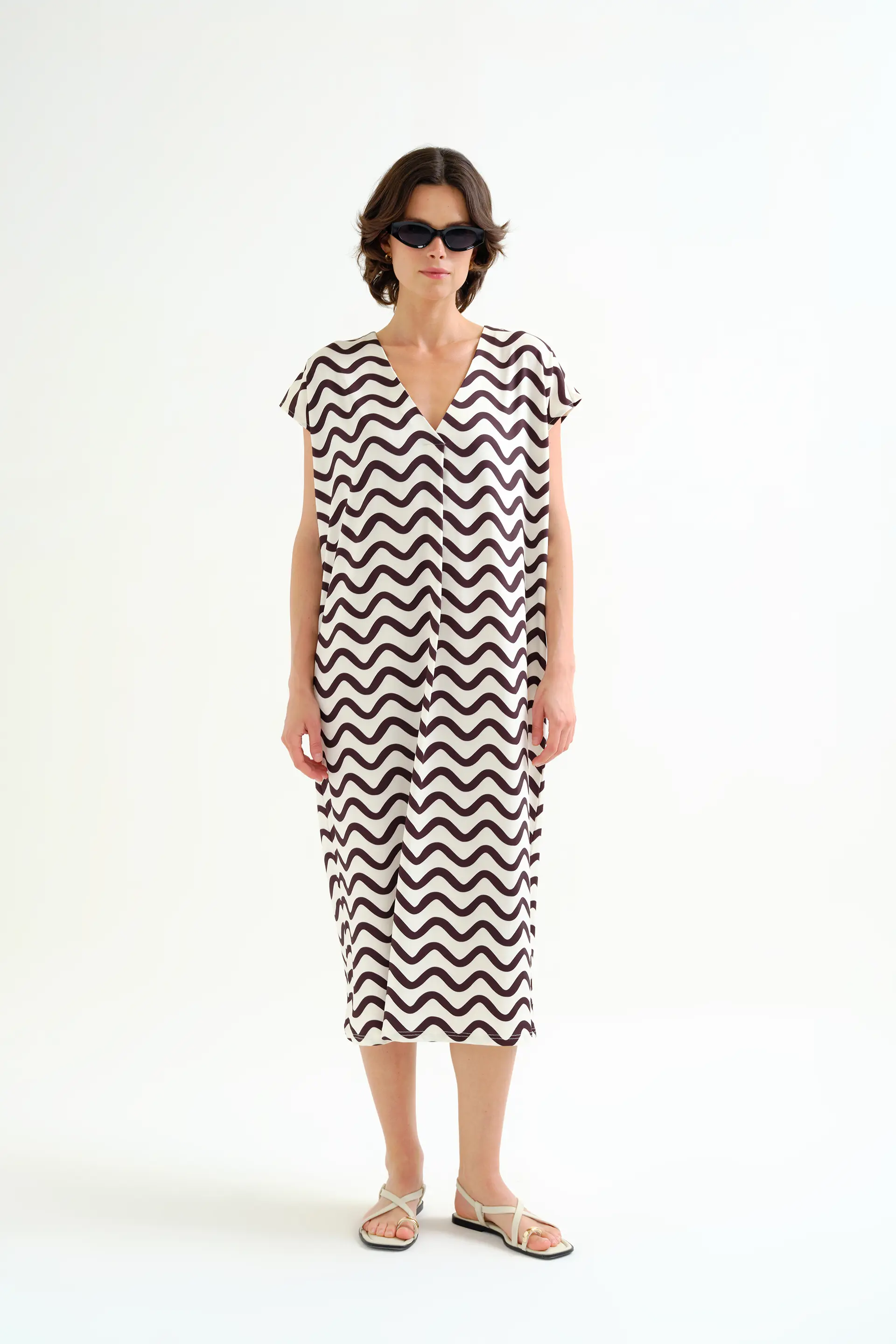 Kaftan largo con estampado Wave Black & White