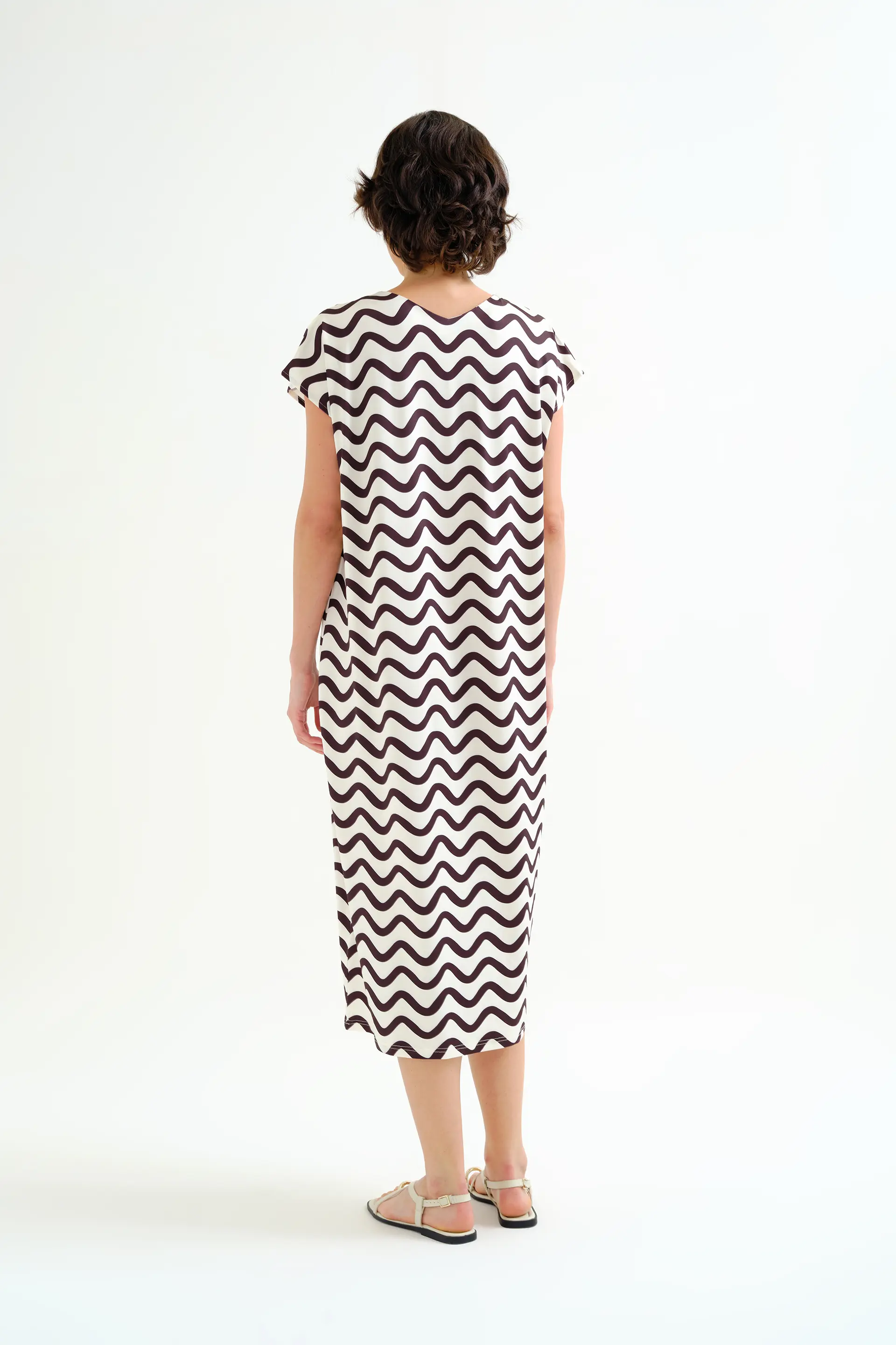 Kaftan largo con estampado Wave Black & White - Image 3