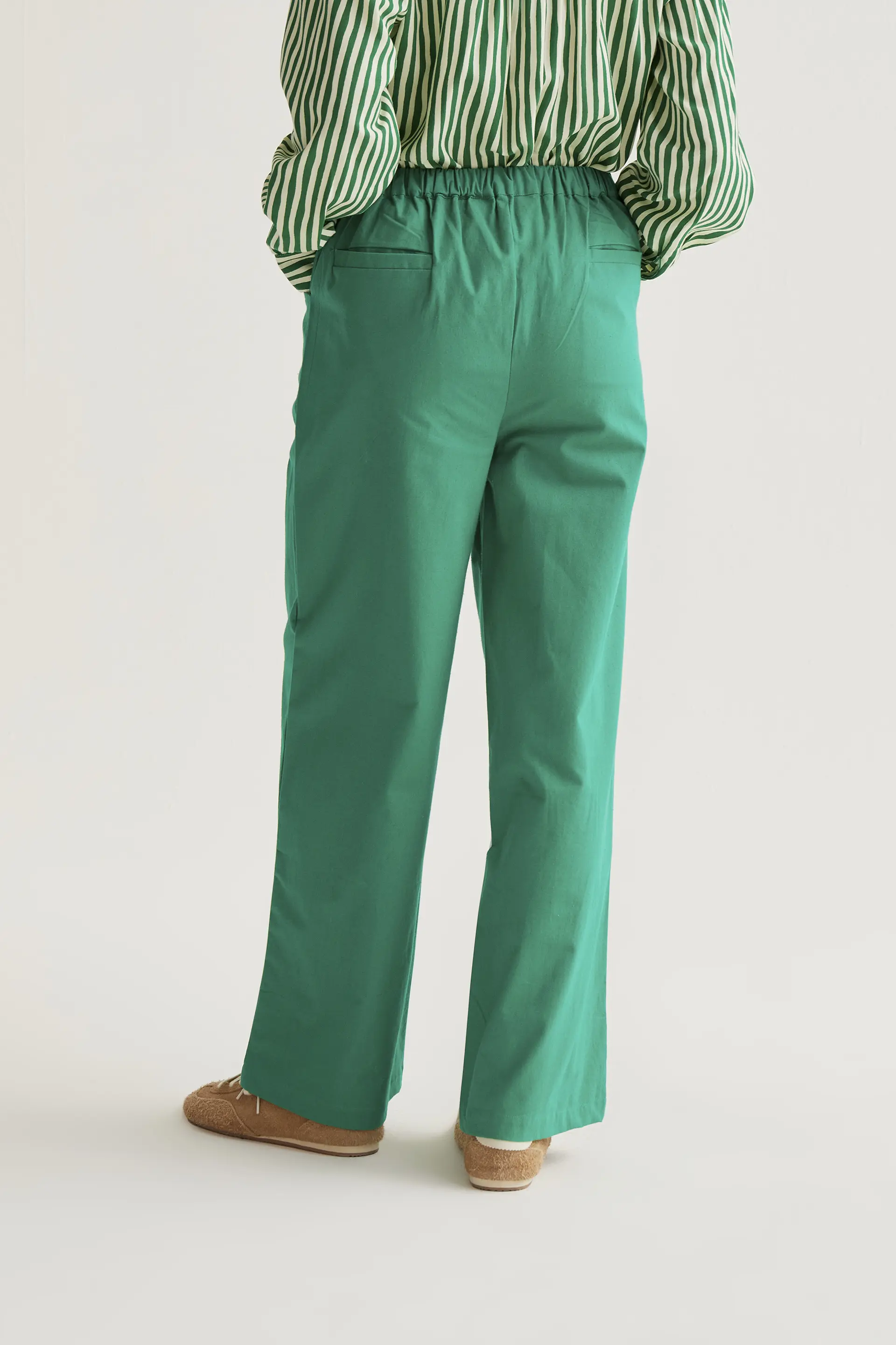Pantalón 100% algodón verde - Image 3