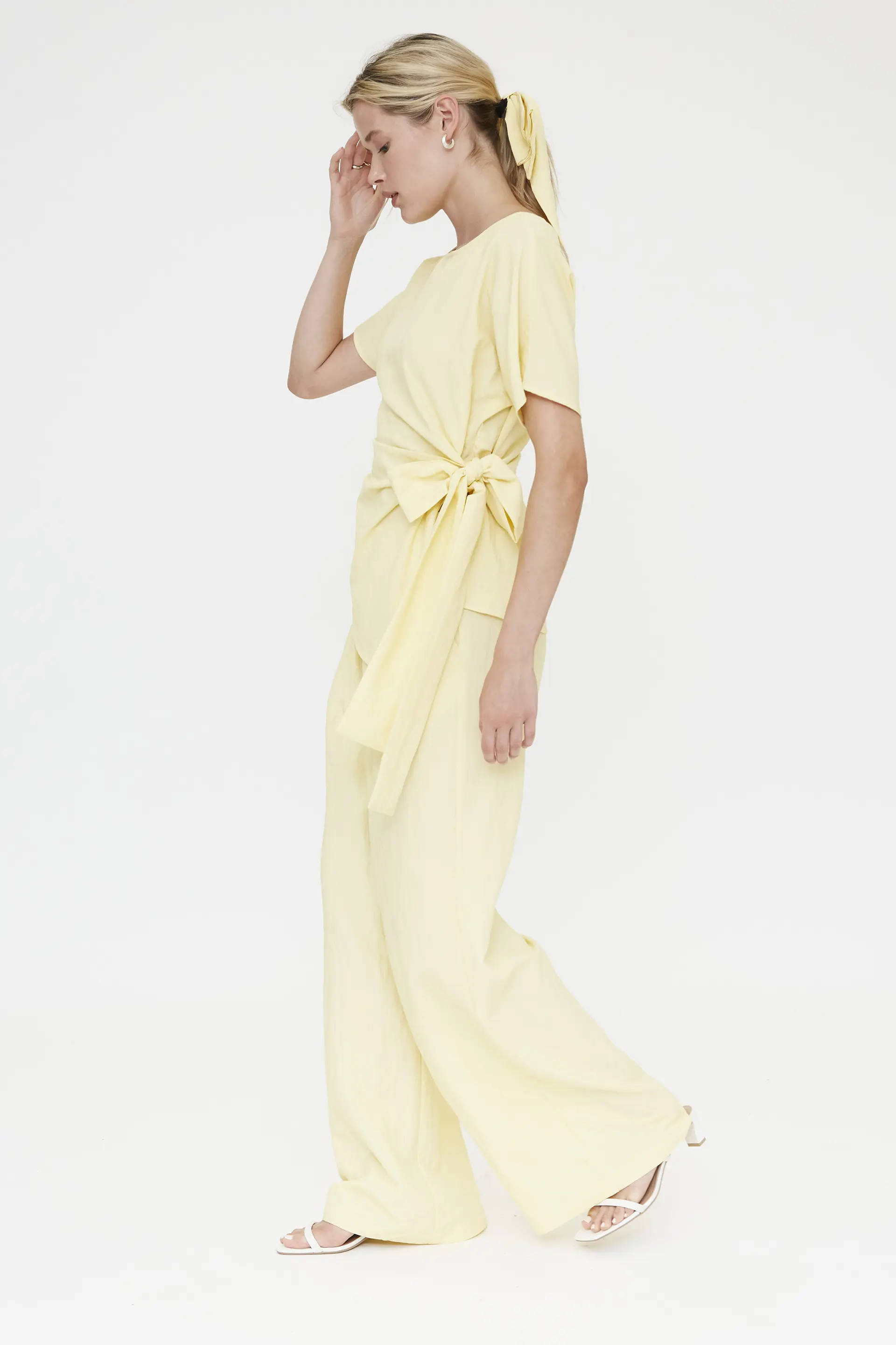 Pantalón amarillo claro fluído - Image 5