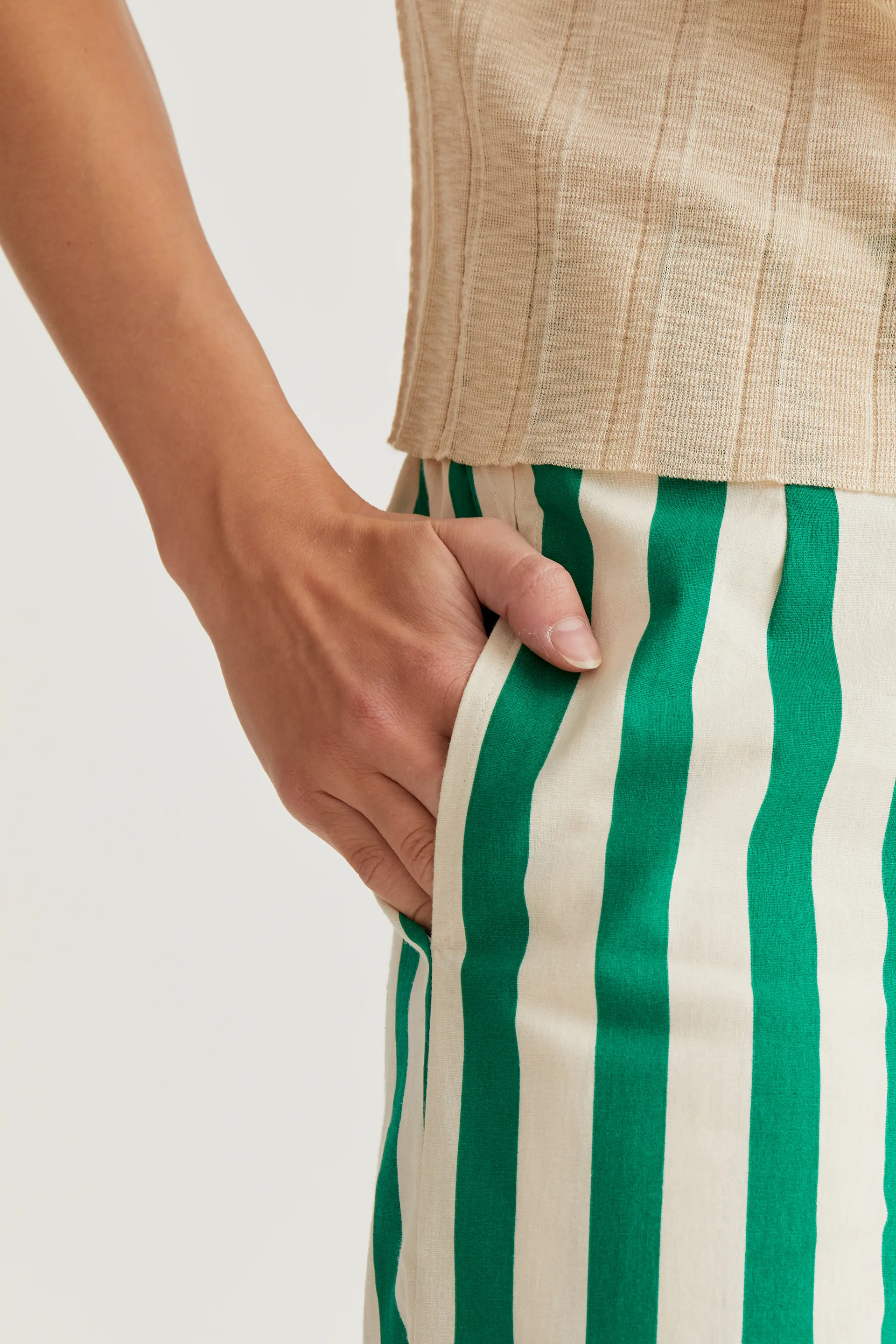 Pantalón con estampado Bamboo Green - Image 4