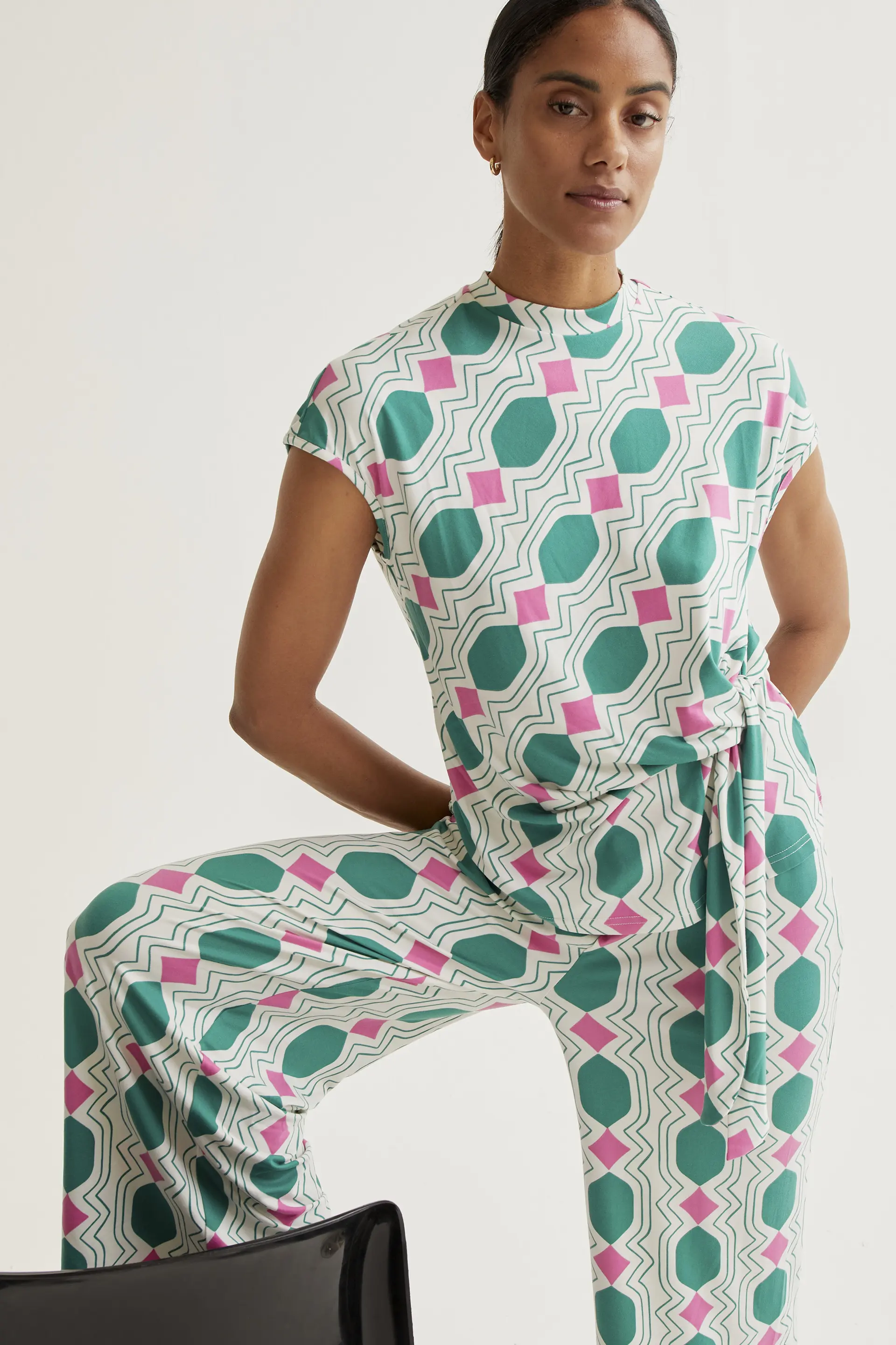 Pantalón con estampado Geometric - Image 5