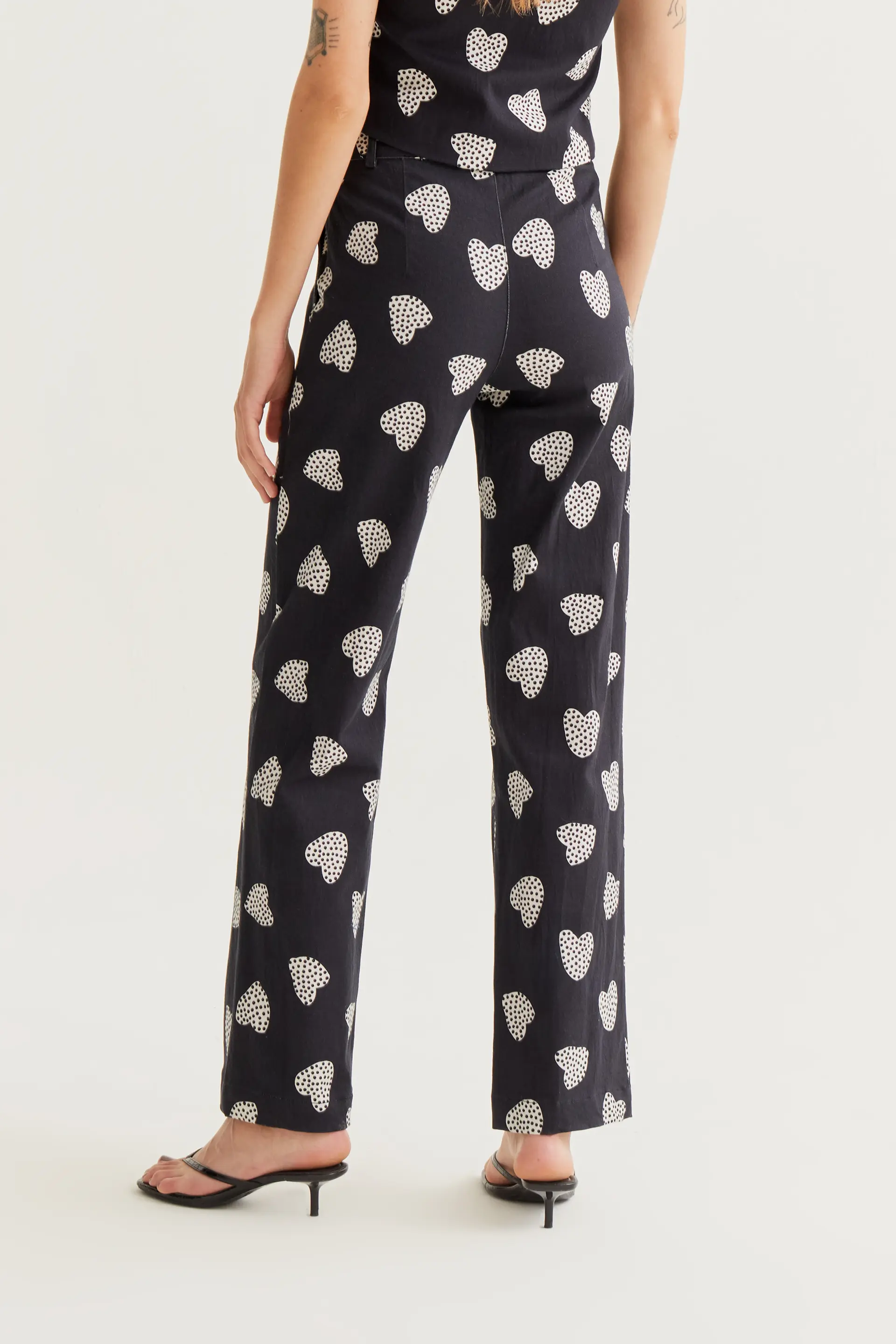 Pantalón con estampado Harmony Black - Image 3