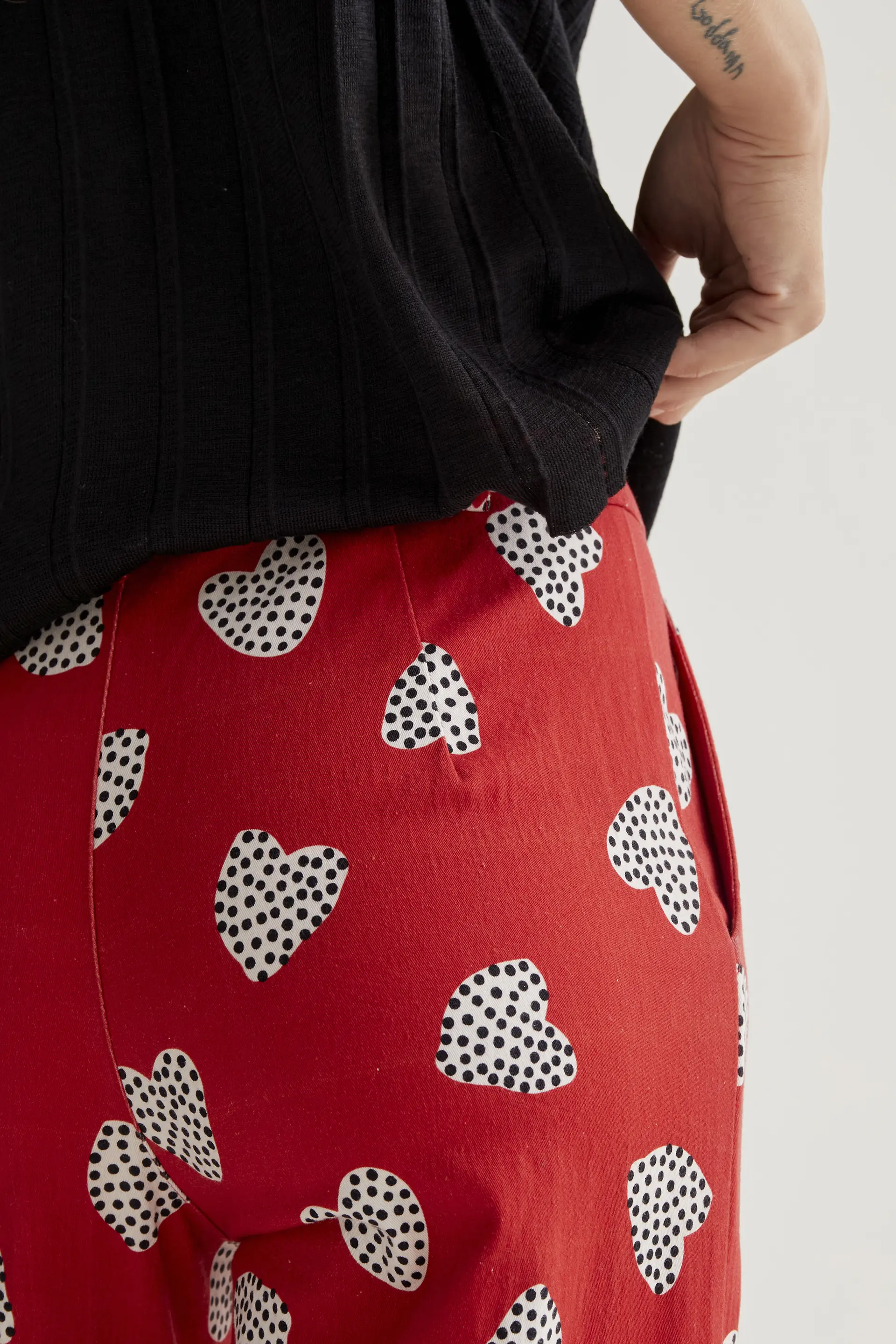 Pantalón con estampado Harmony Red - Image 4