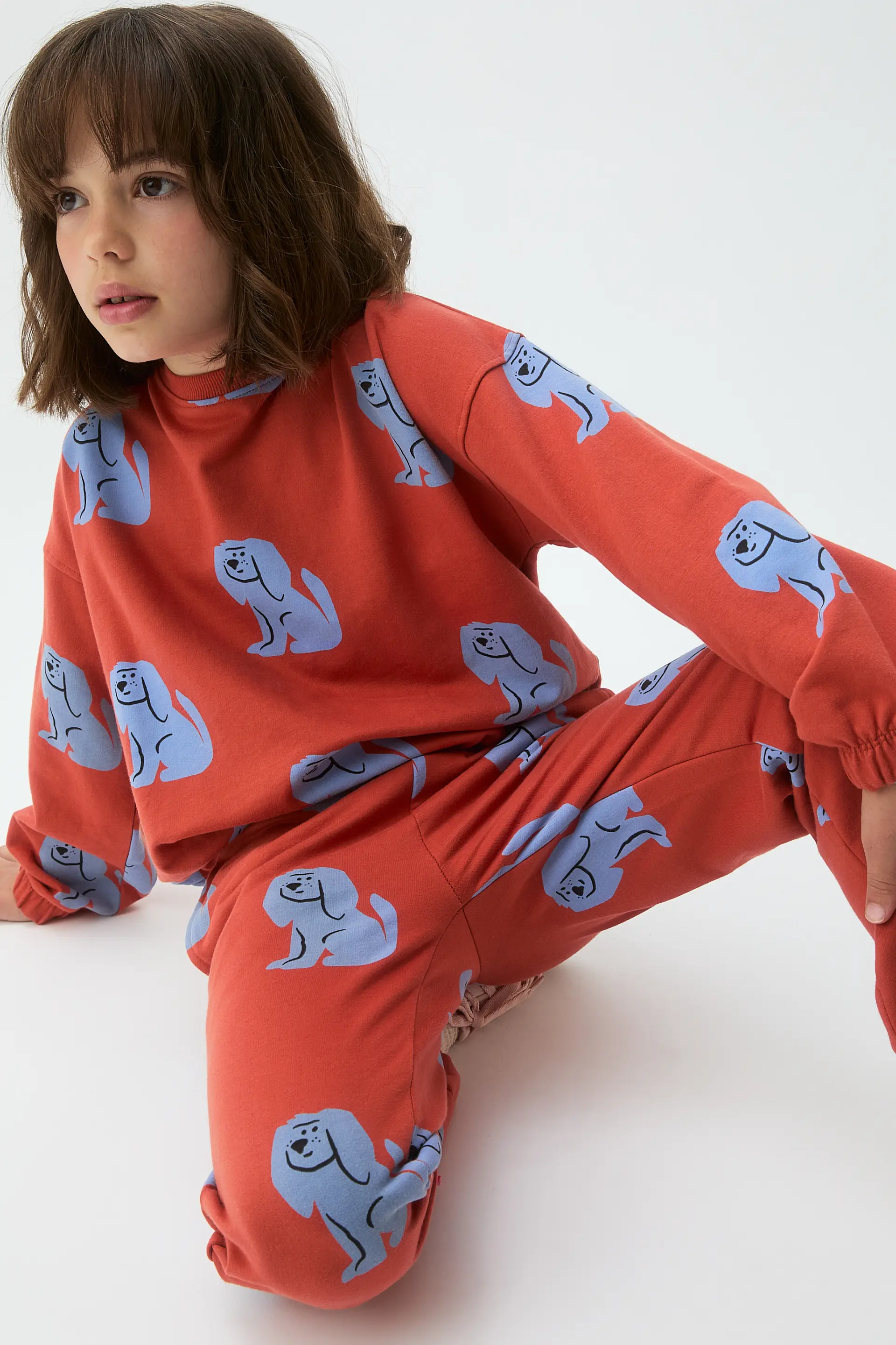 Pantalón de niña con estampado de perrito - Image 4
