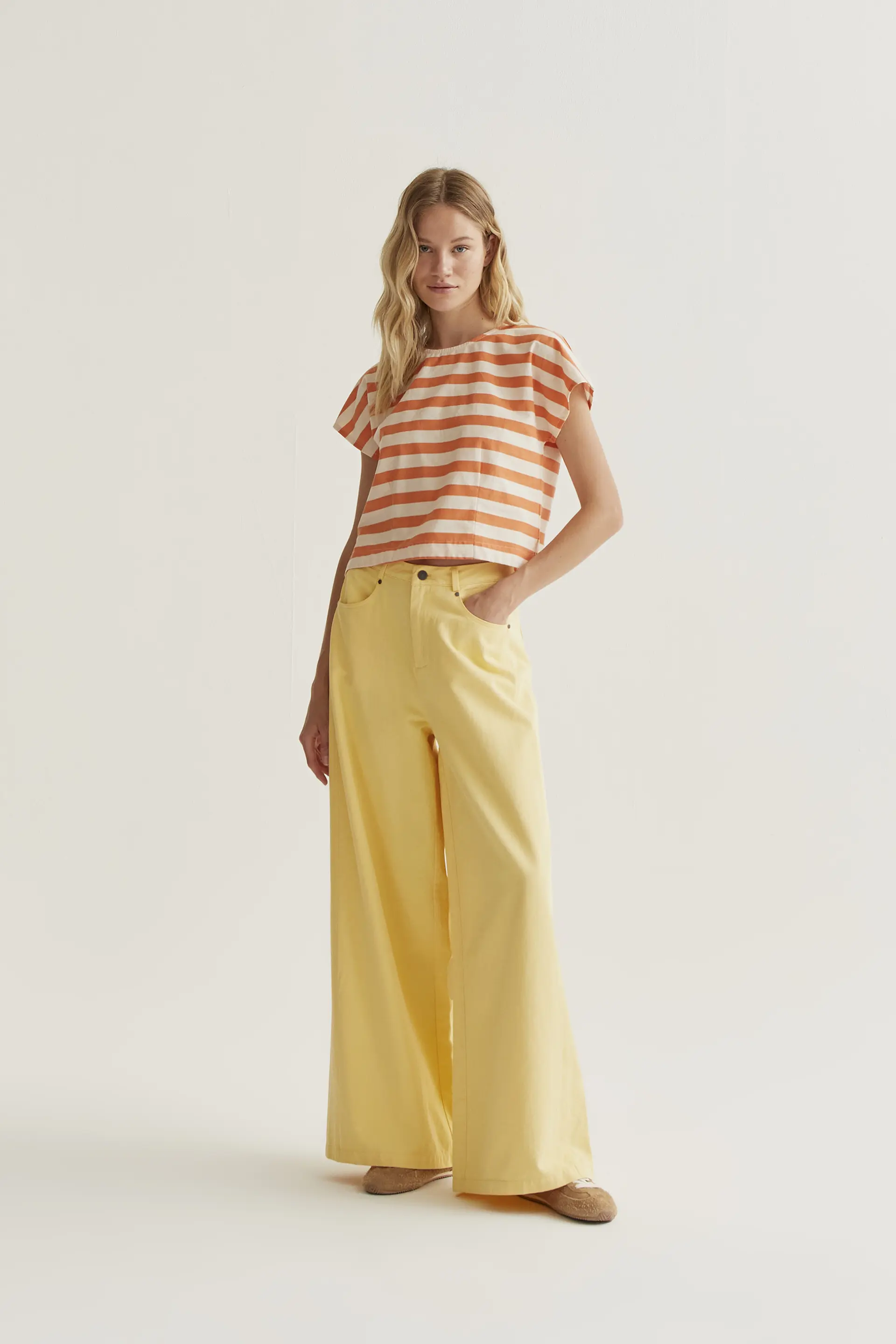 Pantalón wide leg amarillo - Image 5