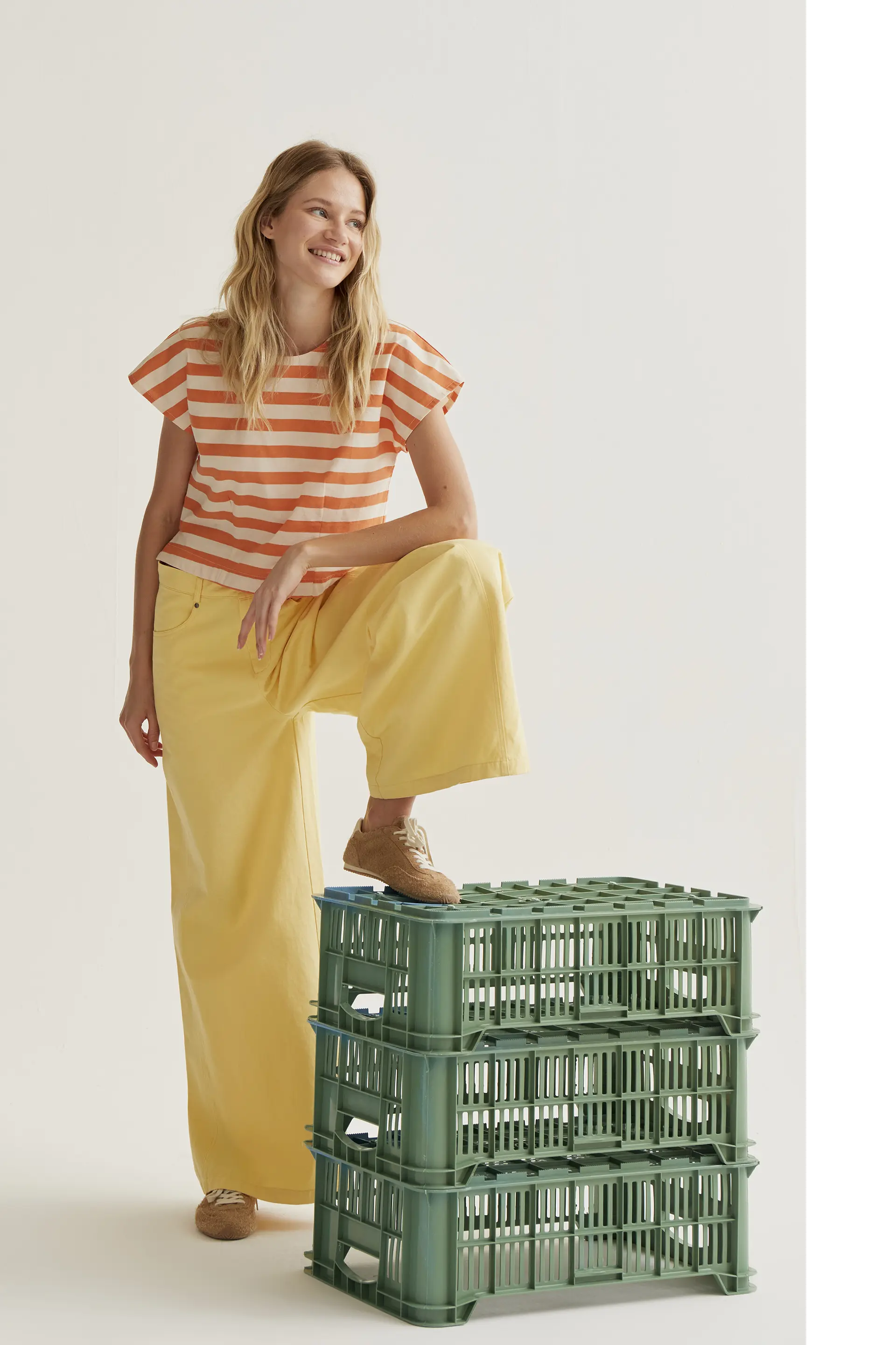 Pantalón wide leg amarillo - Image 6