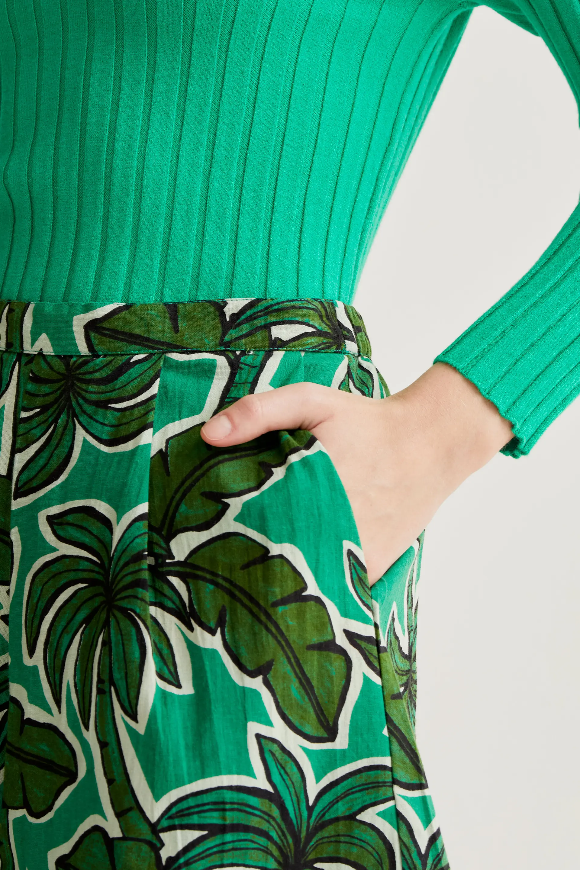 Shorts con estampado Palm Tree - Image 4
