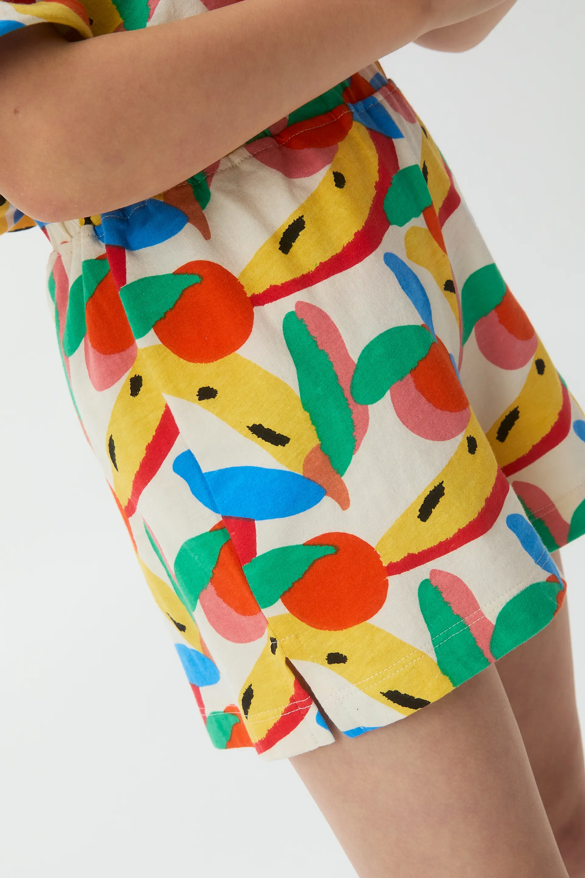 Shorts de niña 100% algodón con estampado Tutti Frutti - Image 3