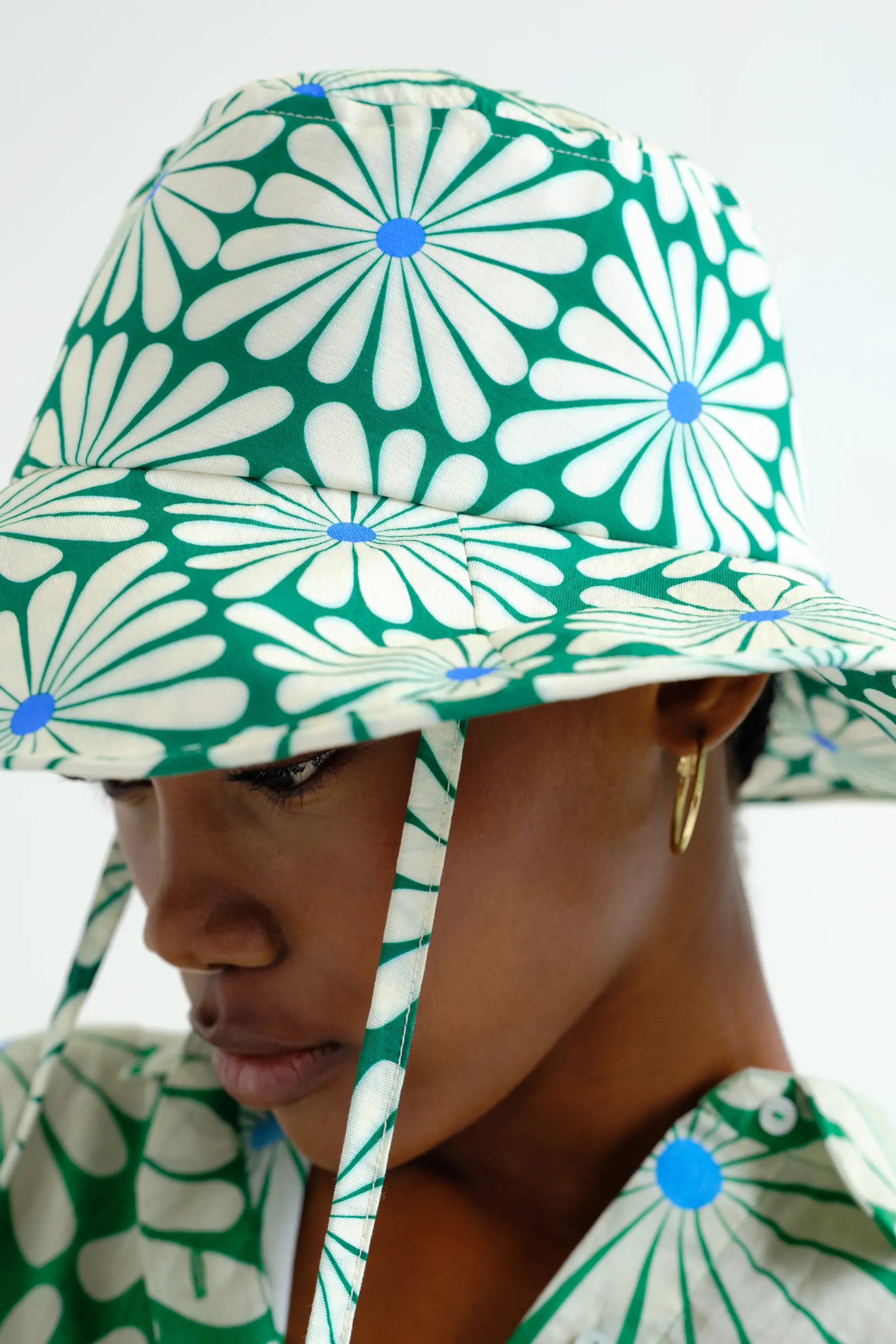 Sombrero con estampado Olive Flower Green - Image 4