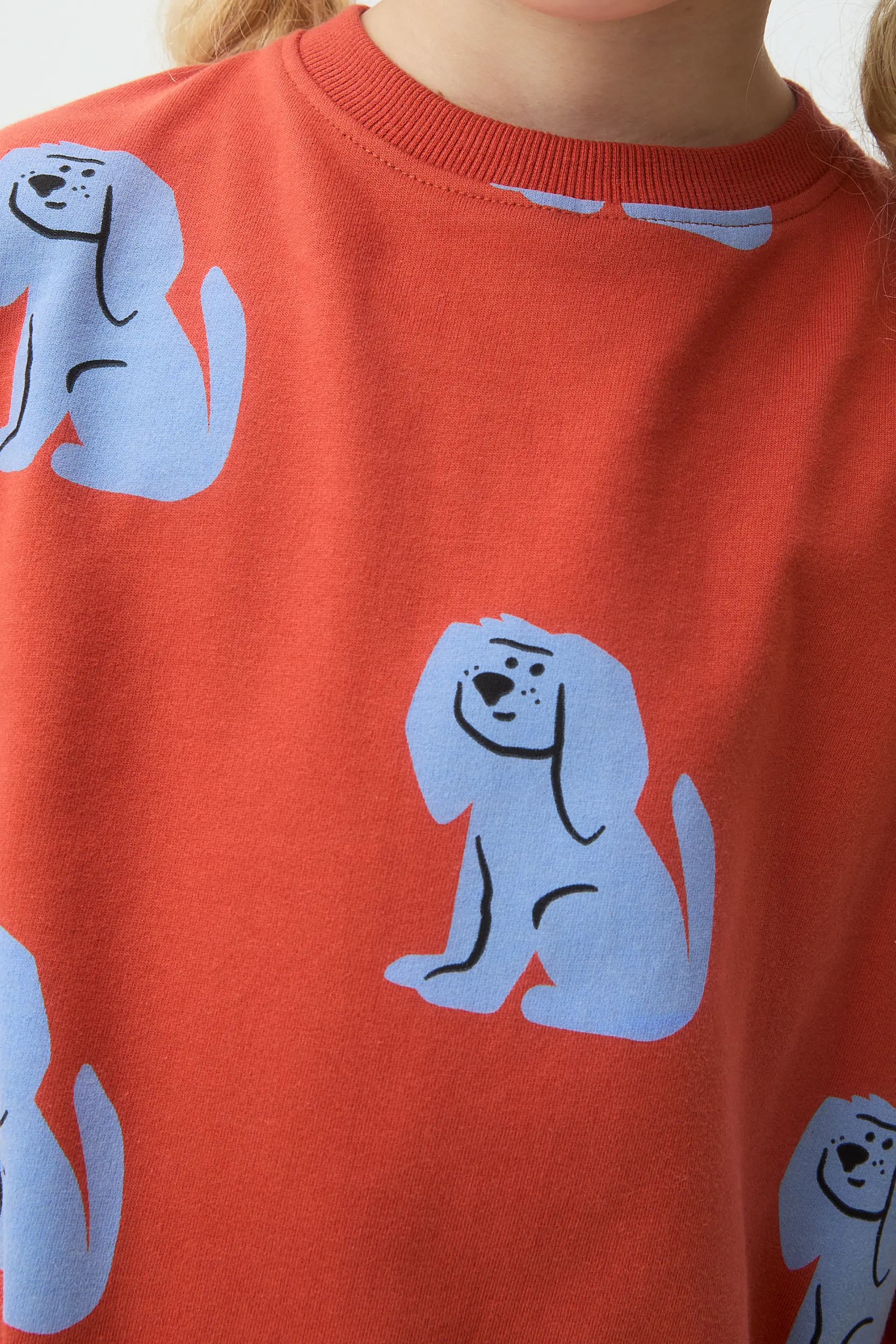 Sudadera de niña con estampado de perrito - Image 3