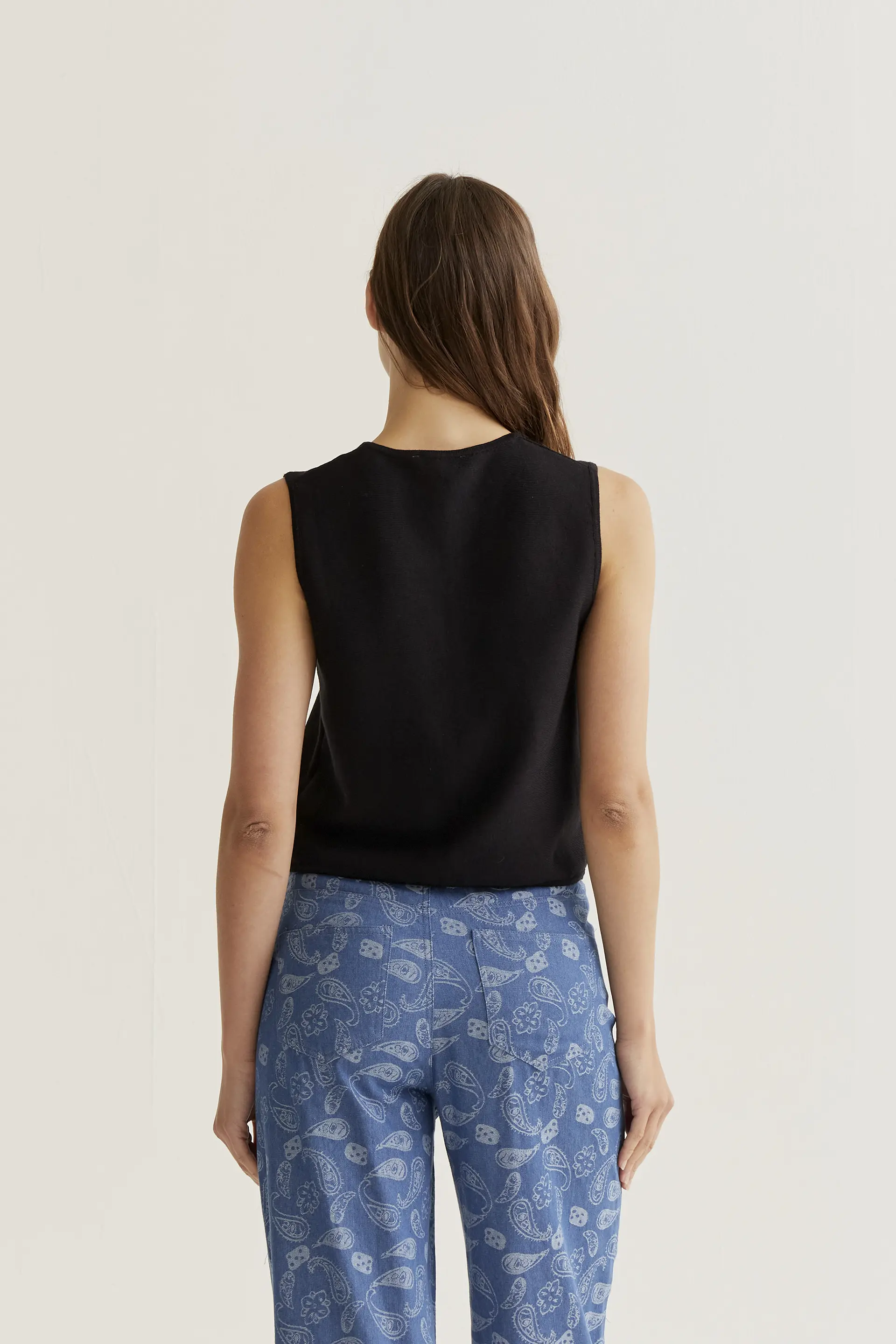 Top chaleco punto negro - Image 3