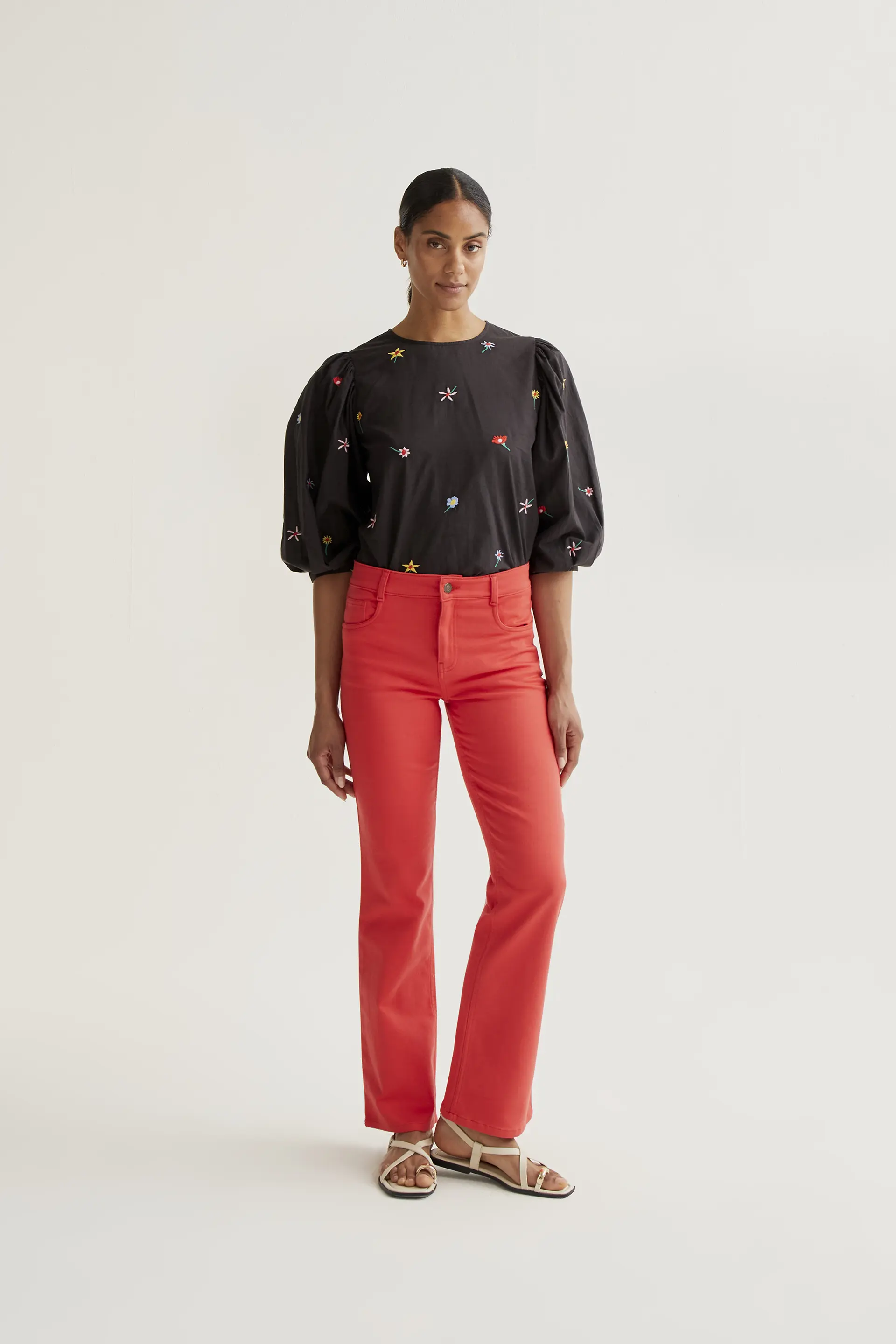 Top con estampado Black Gardener Flowers - Image 5