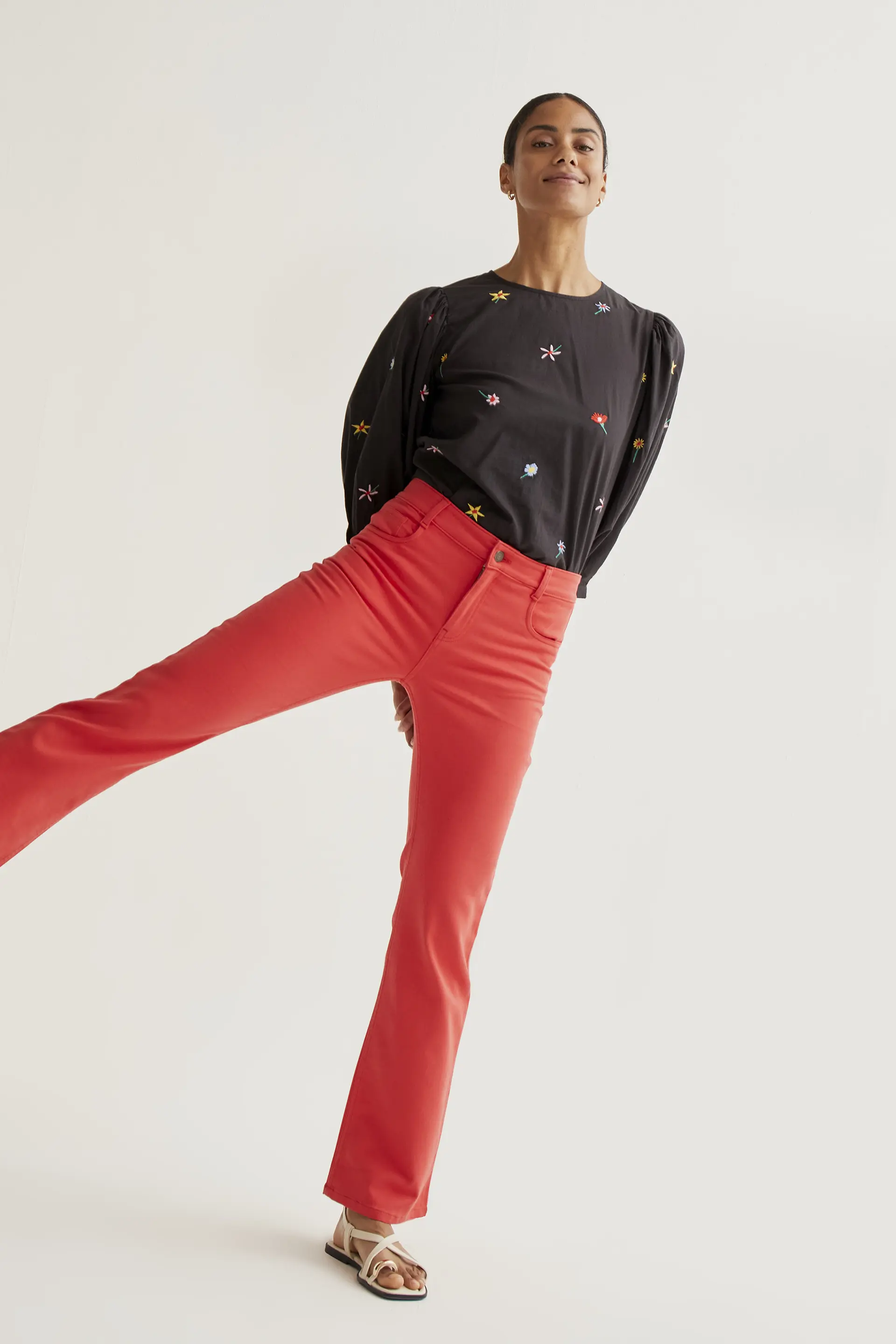 Top con estampado Black Gardener Flowers - Image 6