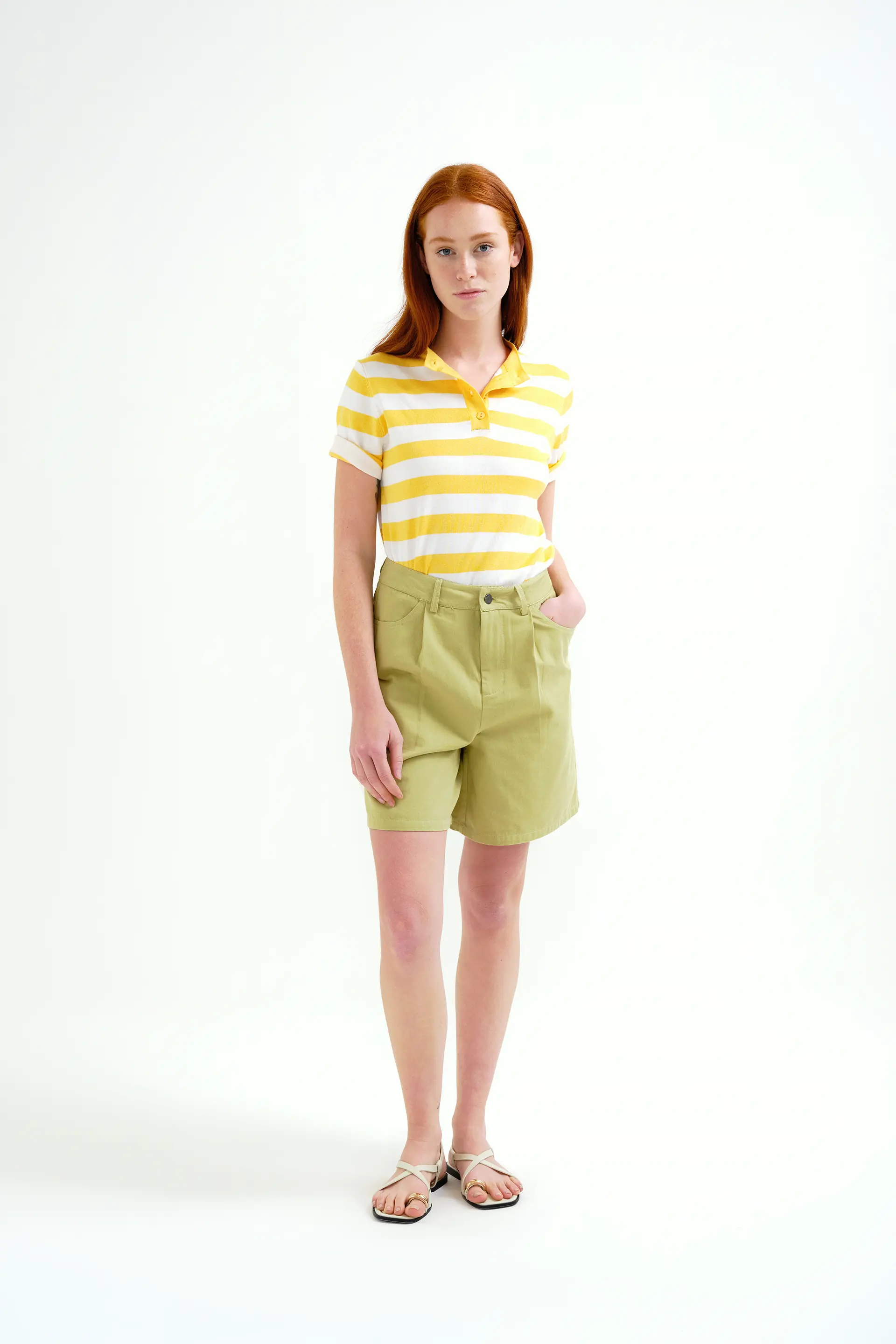 Top con estampado de rayas blanco y amarillo - Image 5
